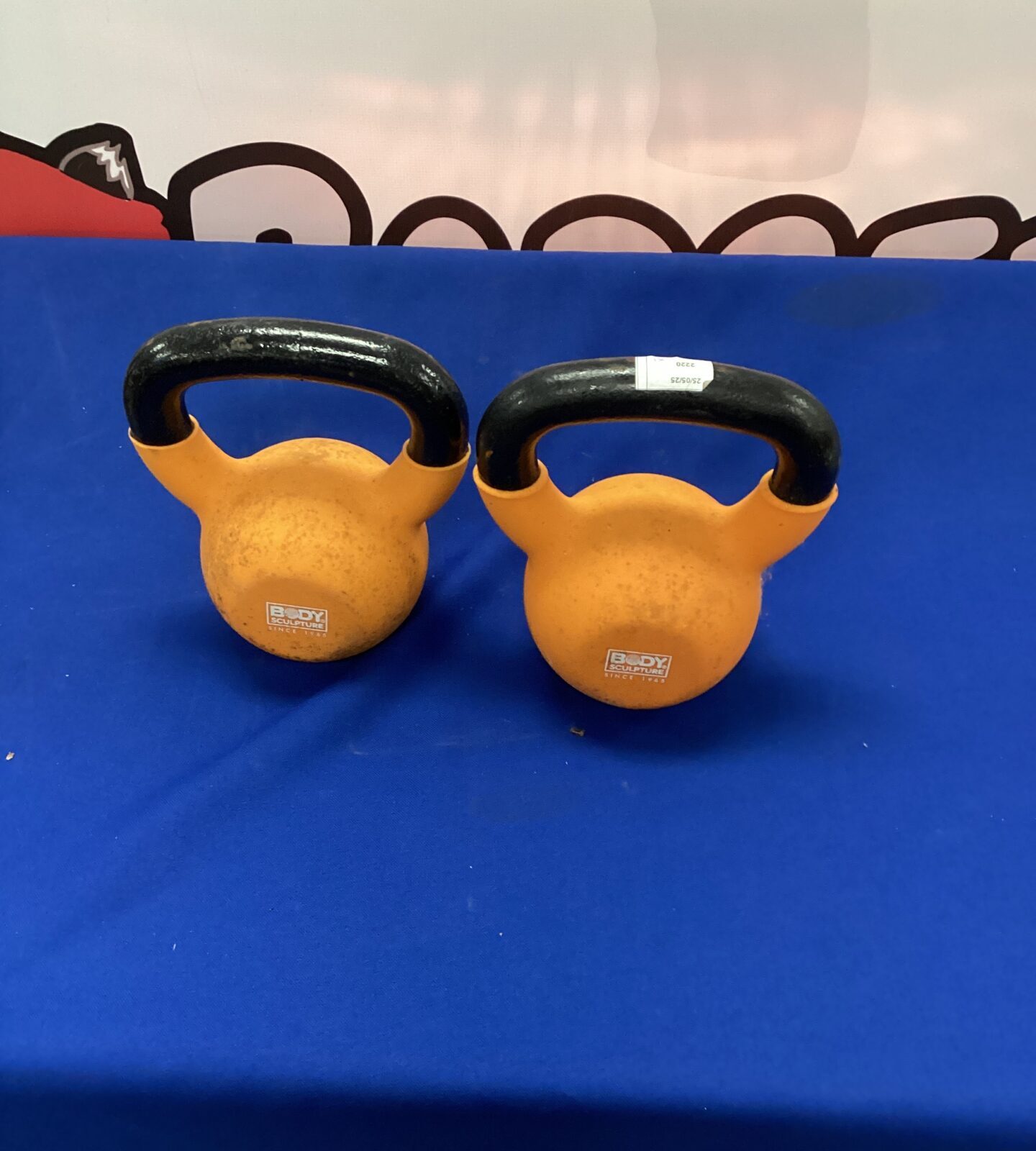 Set body sculpture of kettle weights
