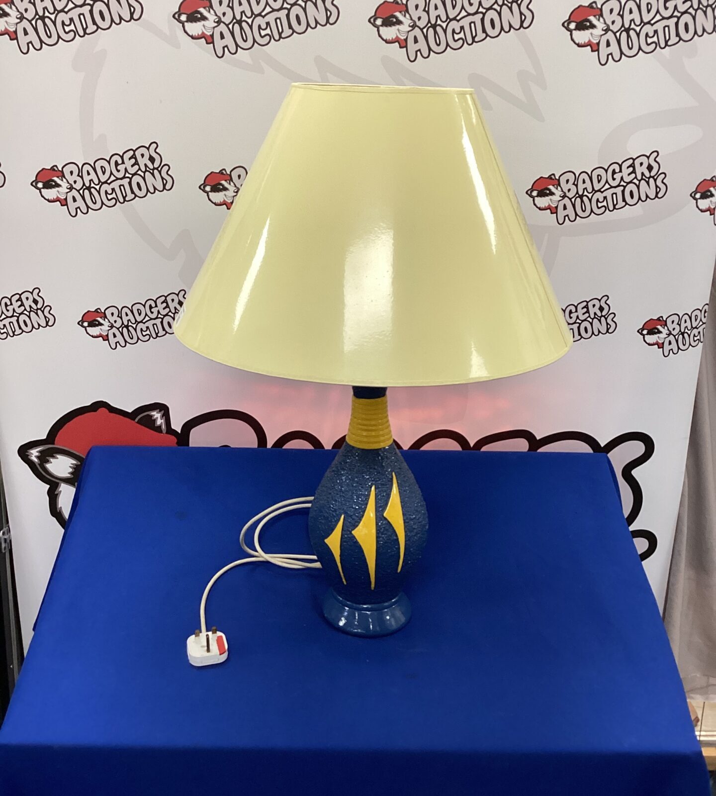 Art Deco style table lamp