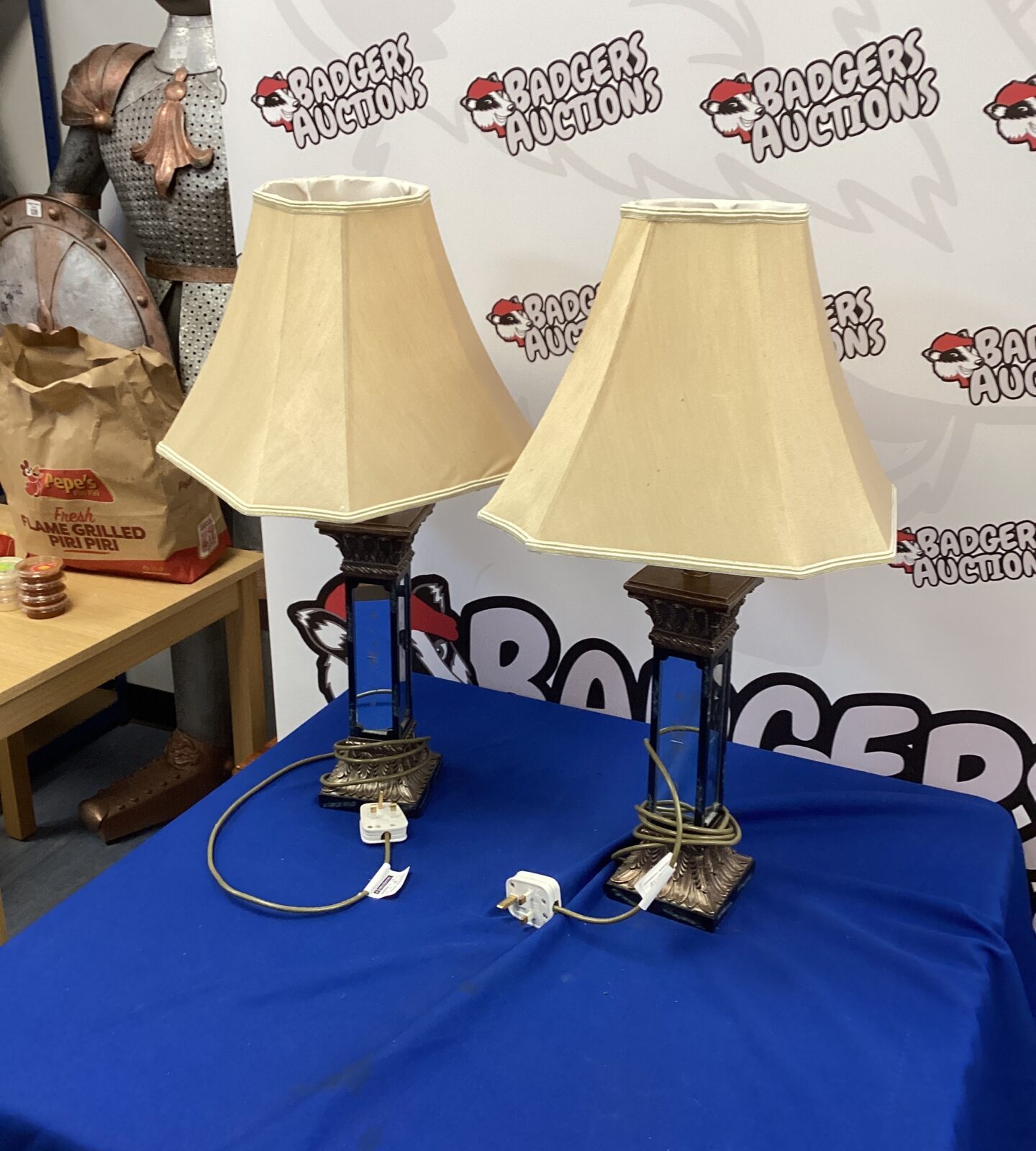 Two mirrored column lamps