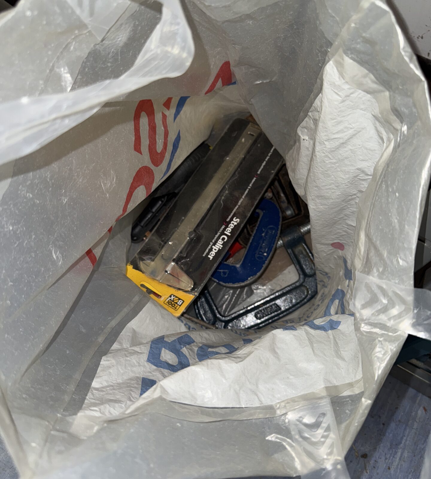 Bag of mixed items inc g clamps & a caliper measuring tool
