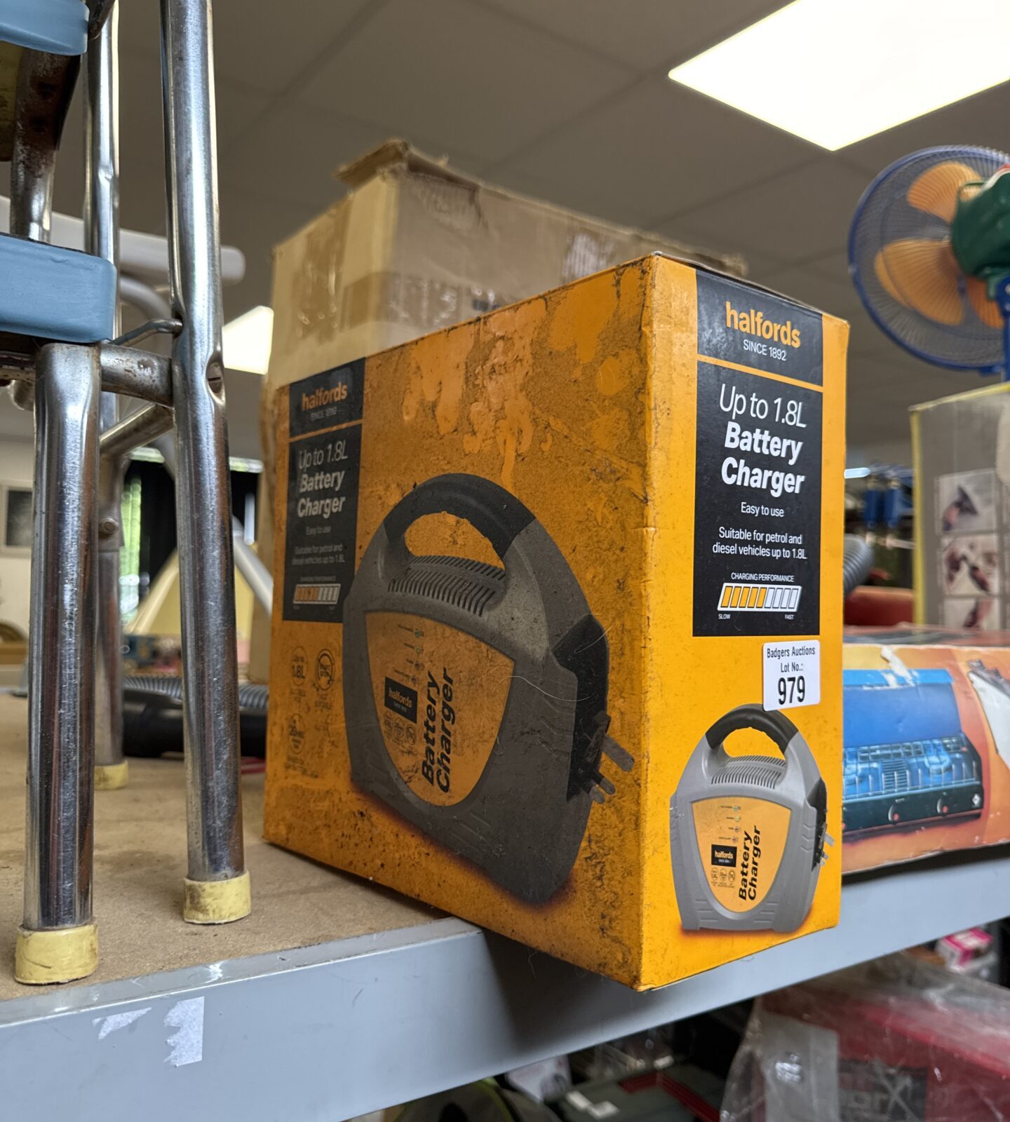 Halfords 12v battery charger