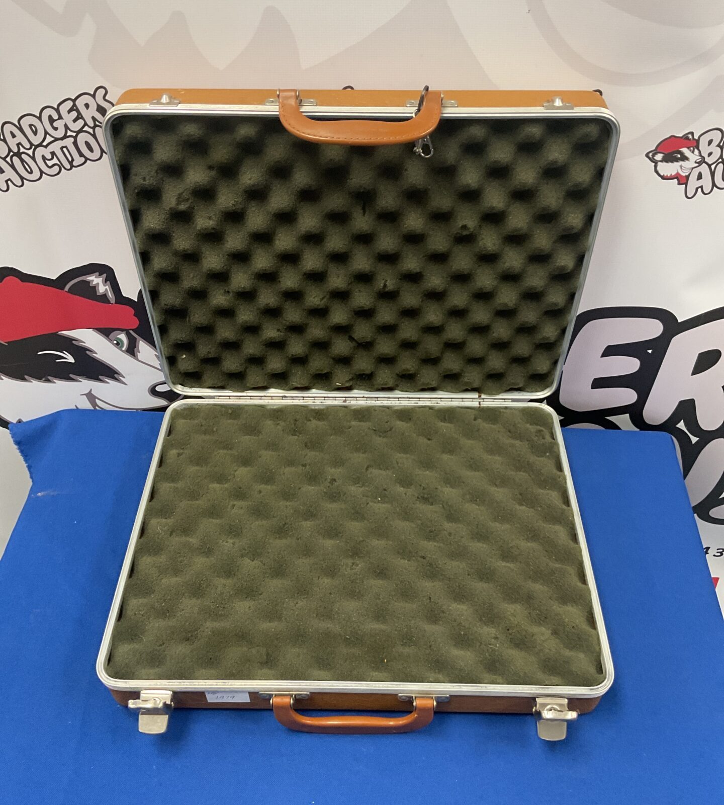 Gun guard lockable gun case with keys - Image 2