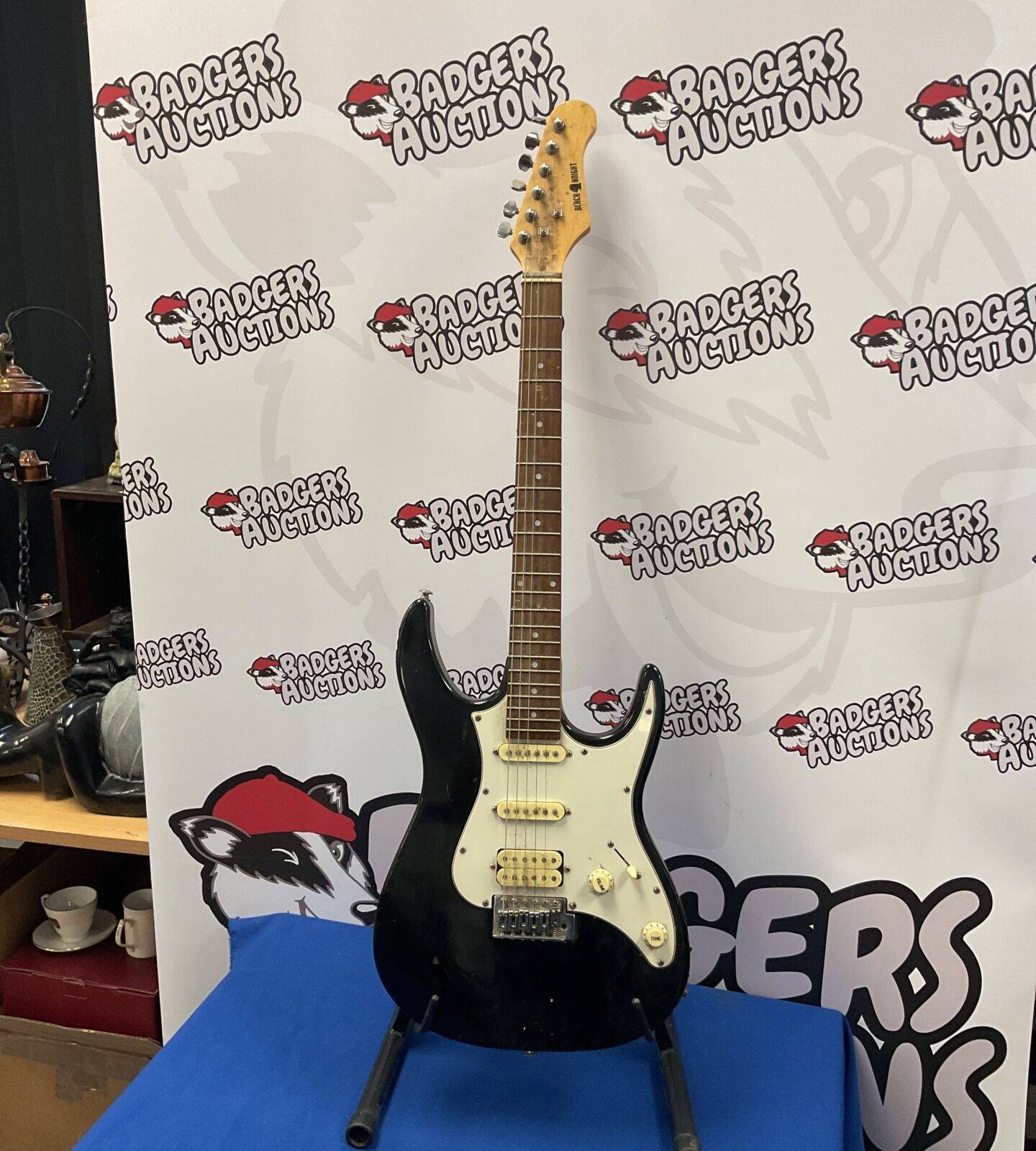 Black knight electric guitar