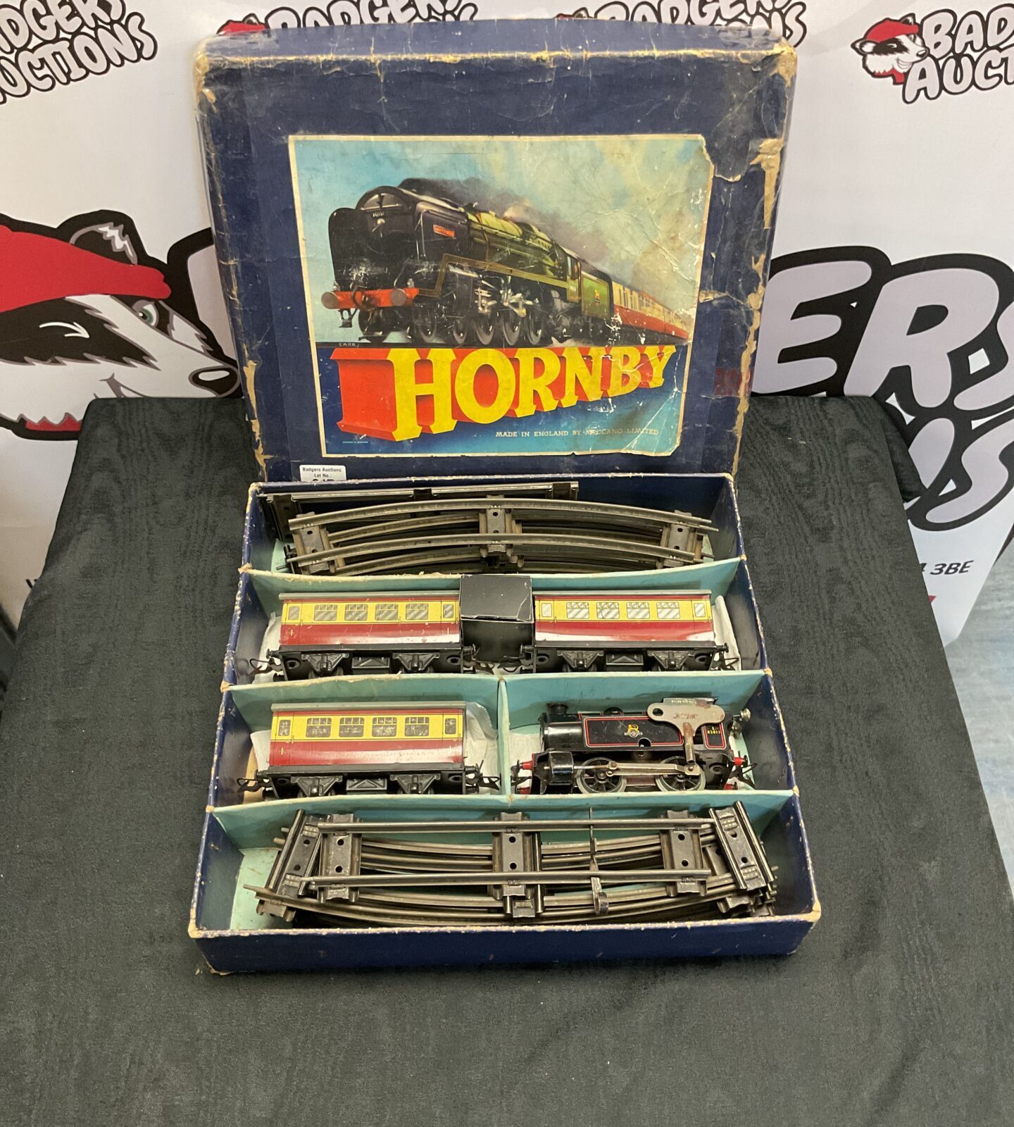 Vintage hornby train tank passenger set no.41 boxed