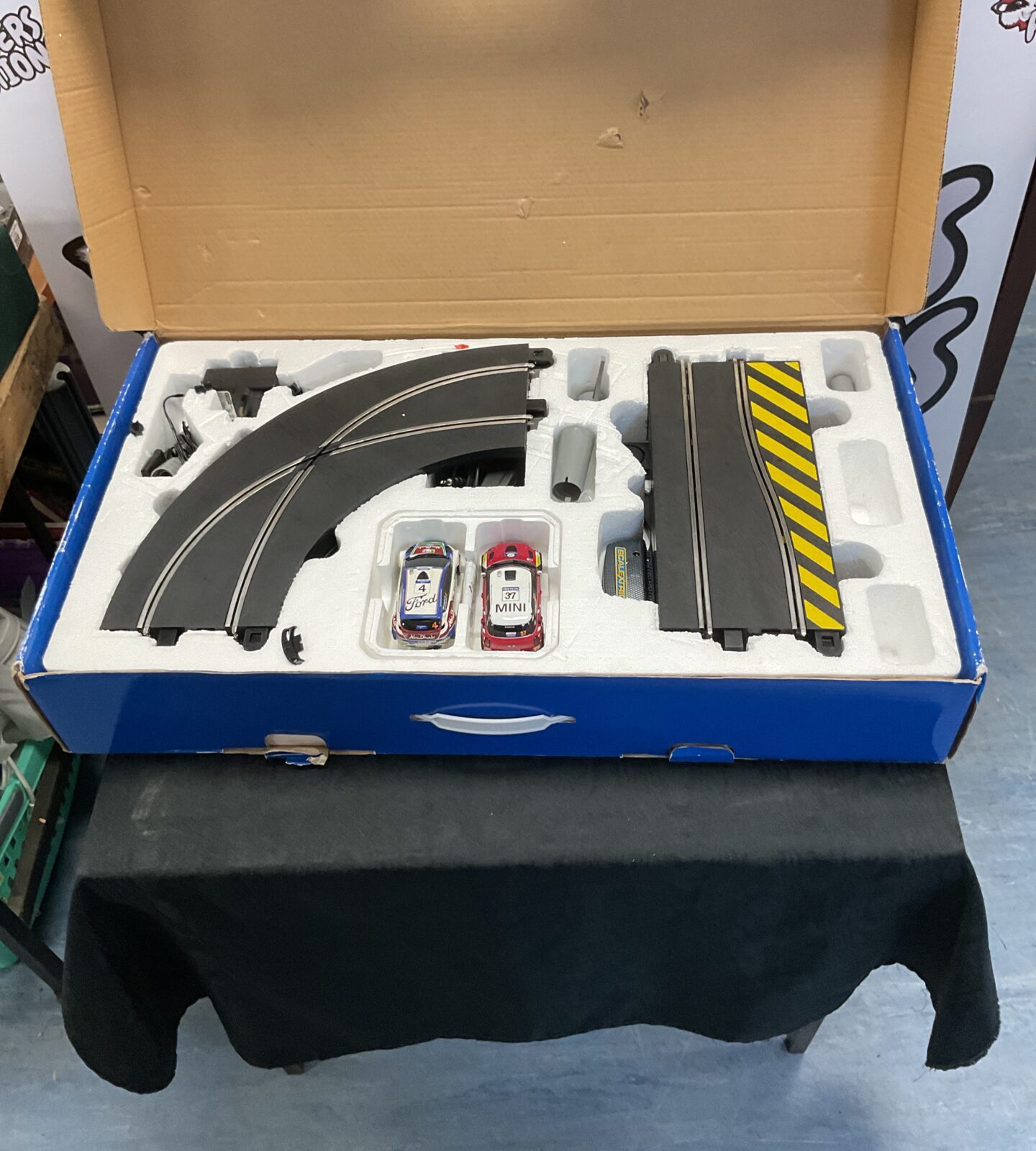 Boxed scalextric rally stage race track set - Image 2