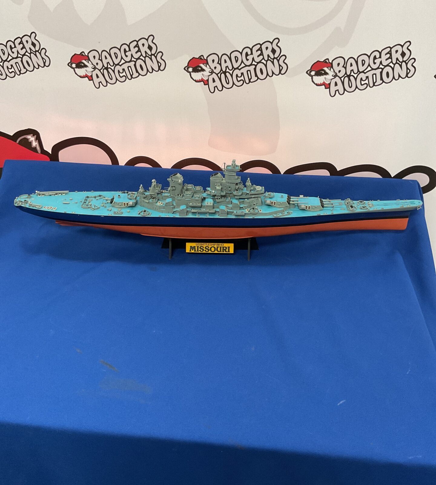 Us battleship BB-63 missouri model ship