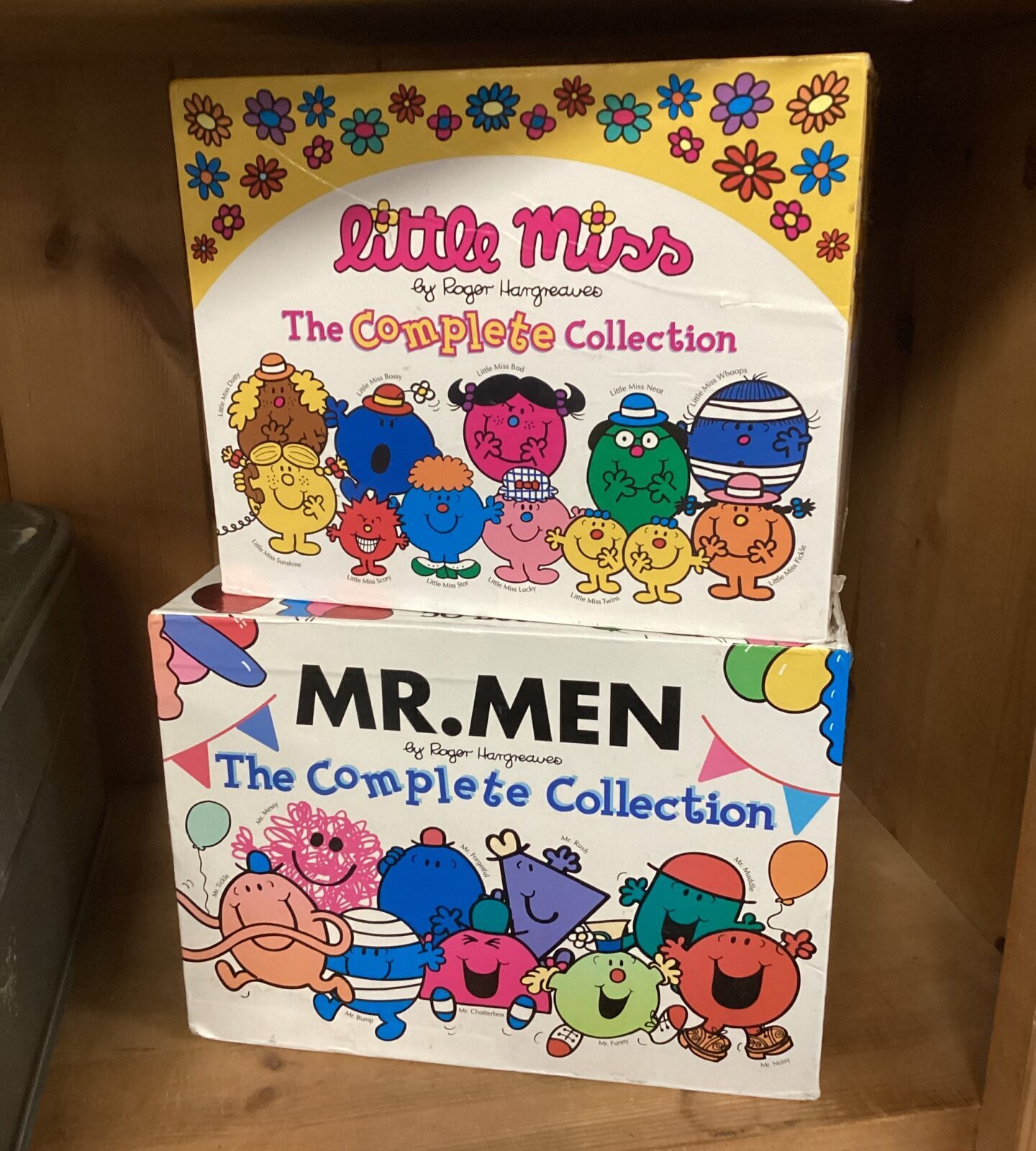 Incomplete little miss book collection with complete mr. Men book set