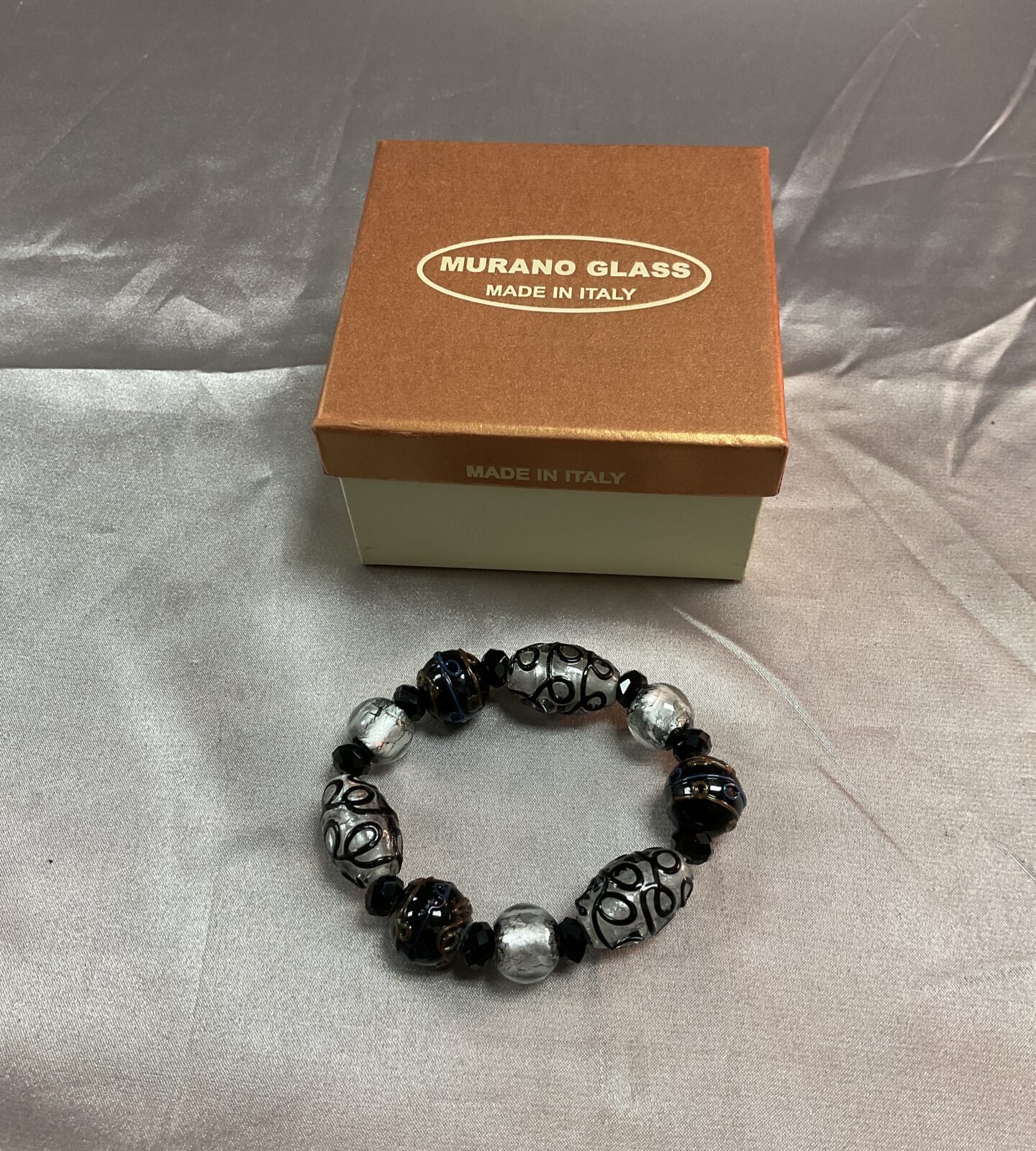 vintage Murano glass bead bracelet inbox
