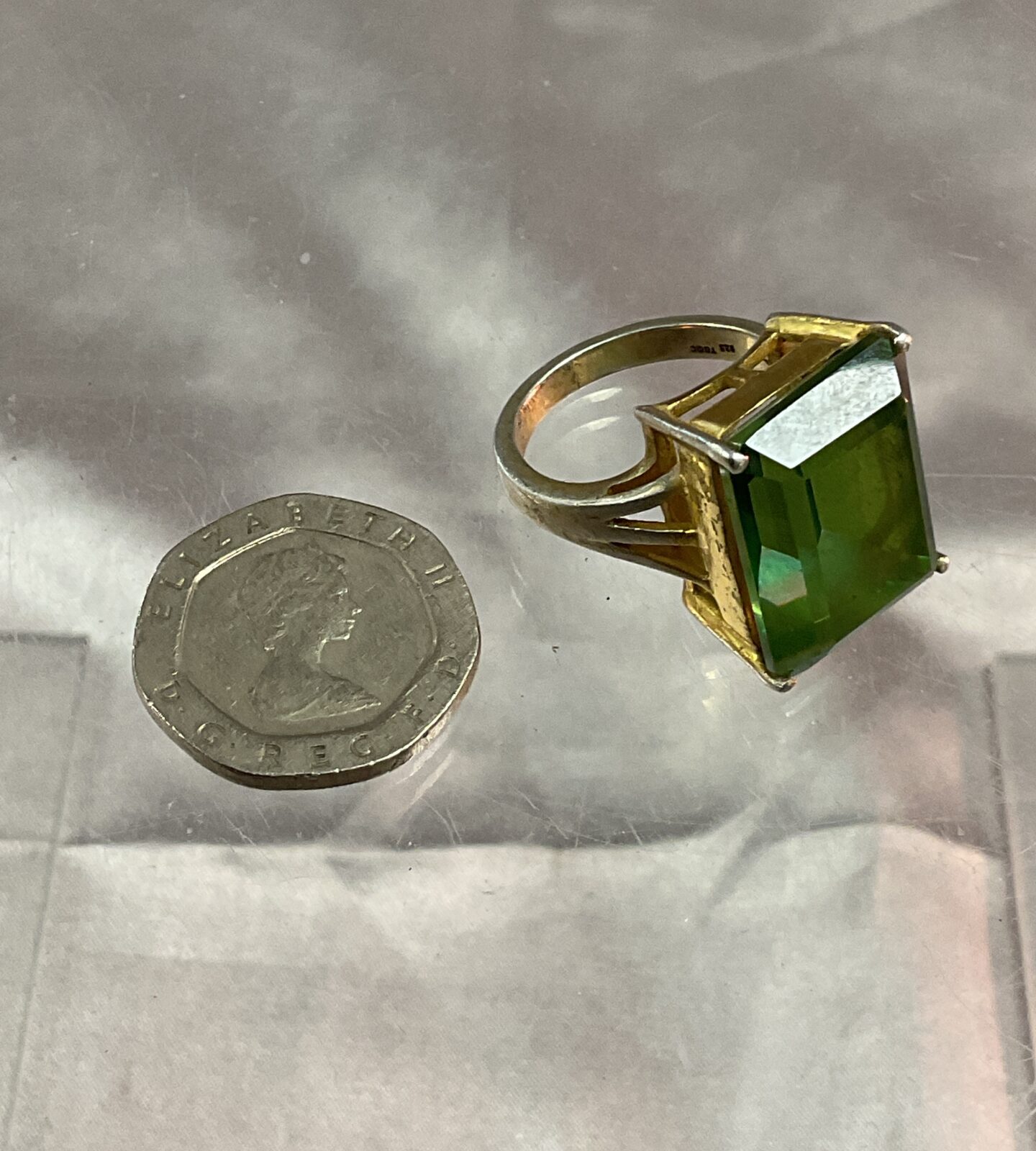 925 chunky Silver Ring set with large square cut green stone Size N