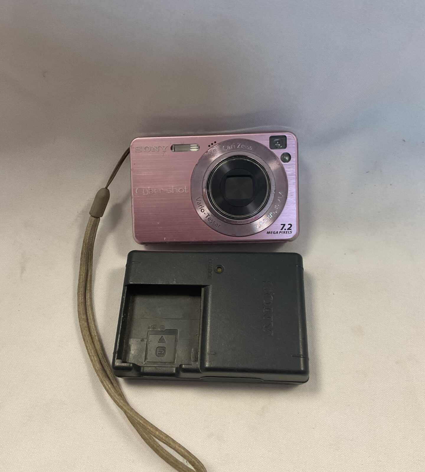 Sony cybershot dsc-w120 digital camera