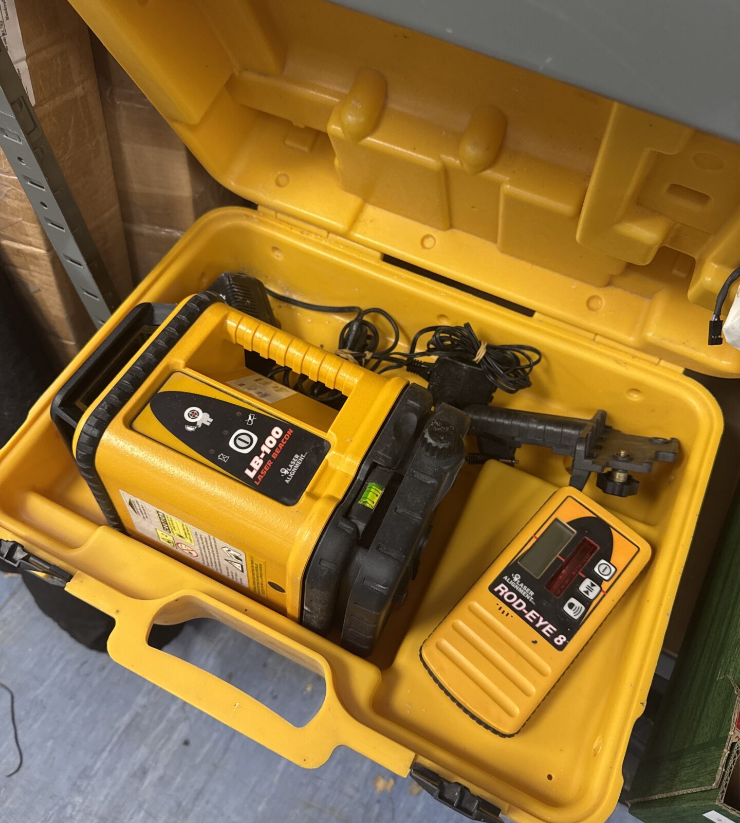 Lb-100 laser beacon with rod-eye 8 - untested