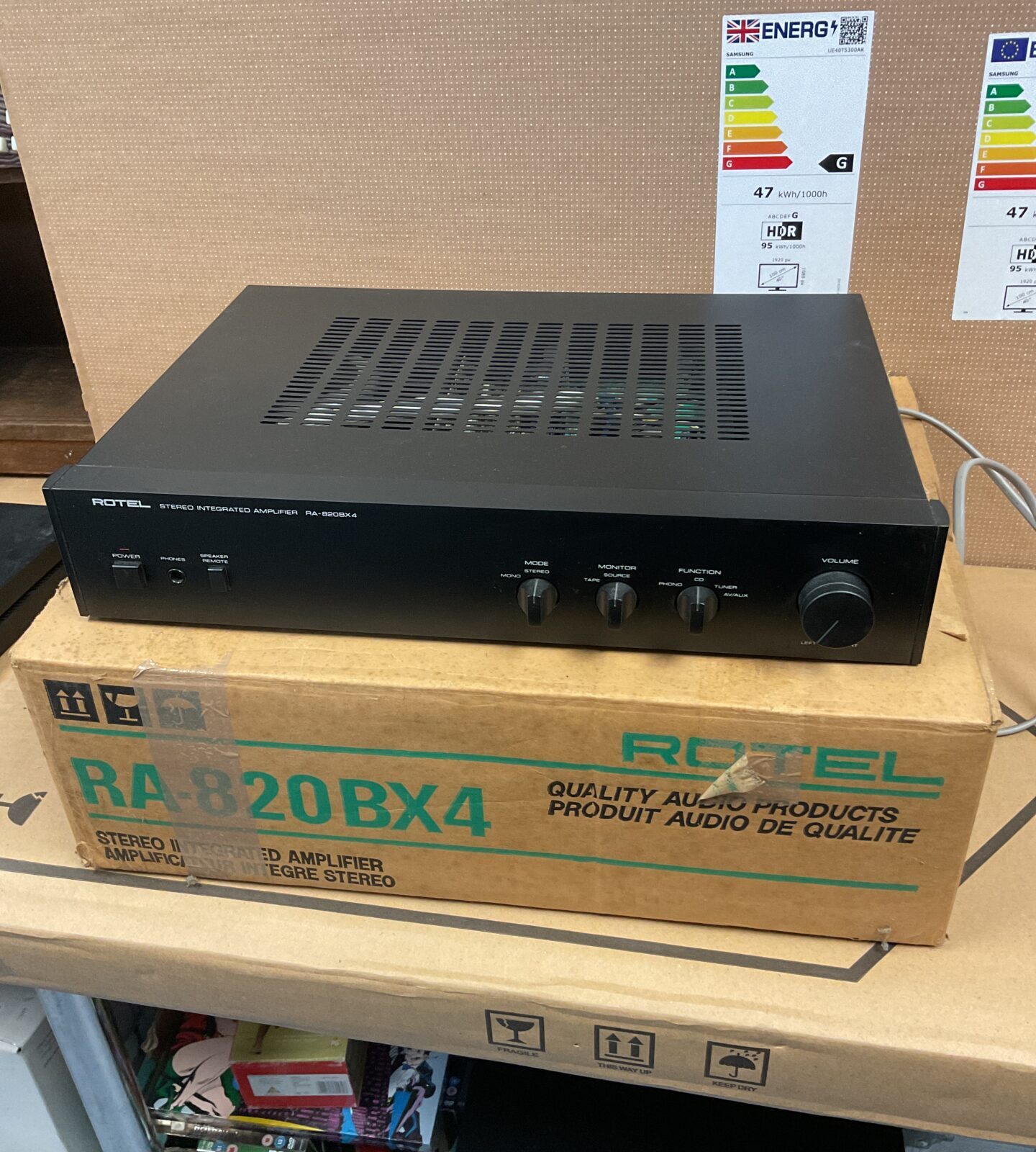 Rotel ra-820bx4 amplifier