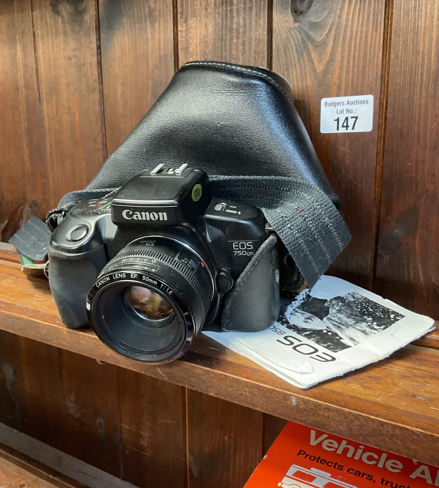 Canon eos 750 qd camera
