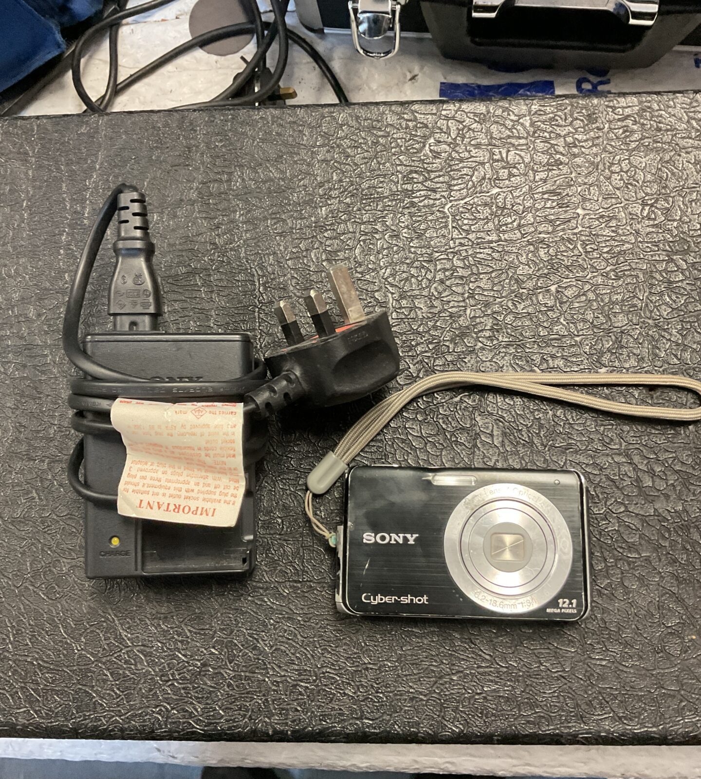 Sony cybershot w190 digital camera