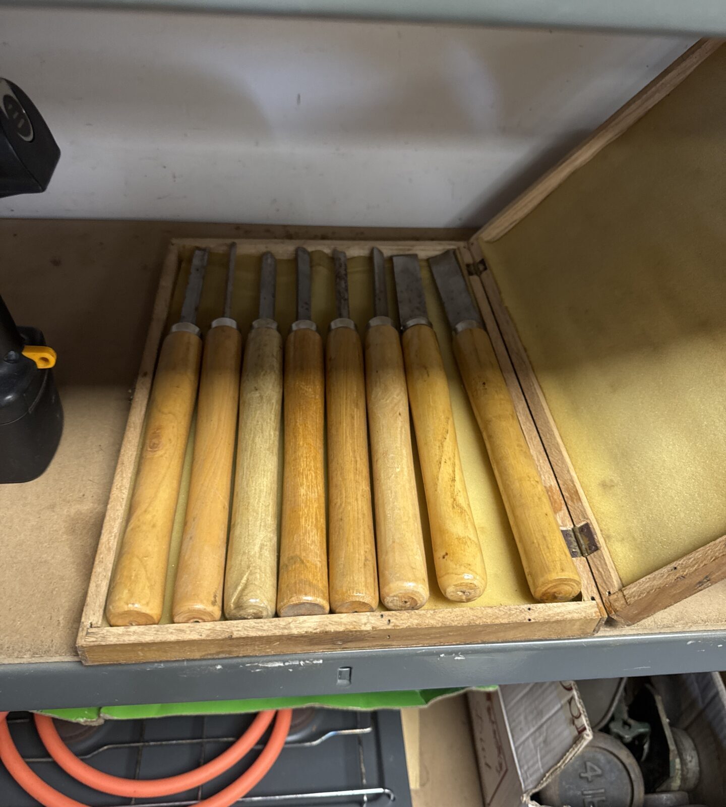 Wood turning chisel set