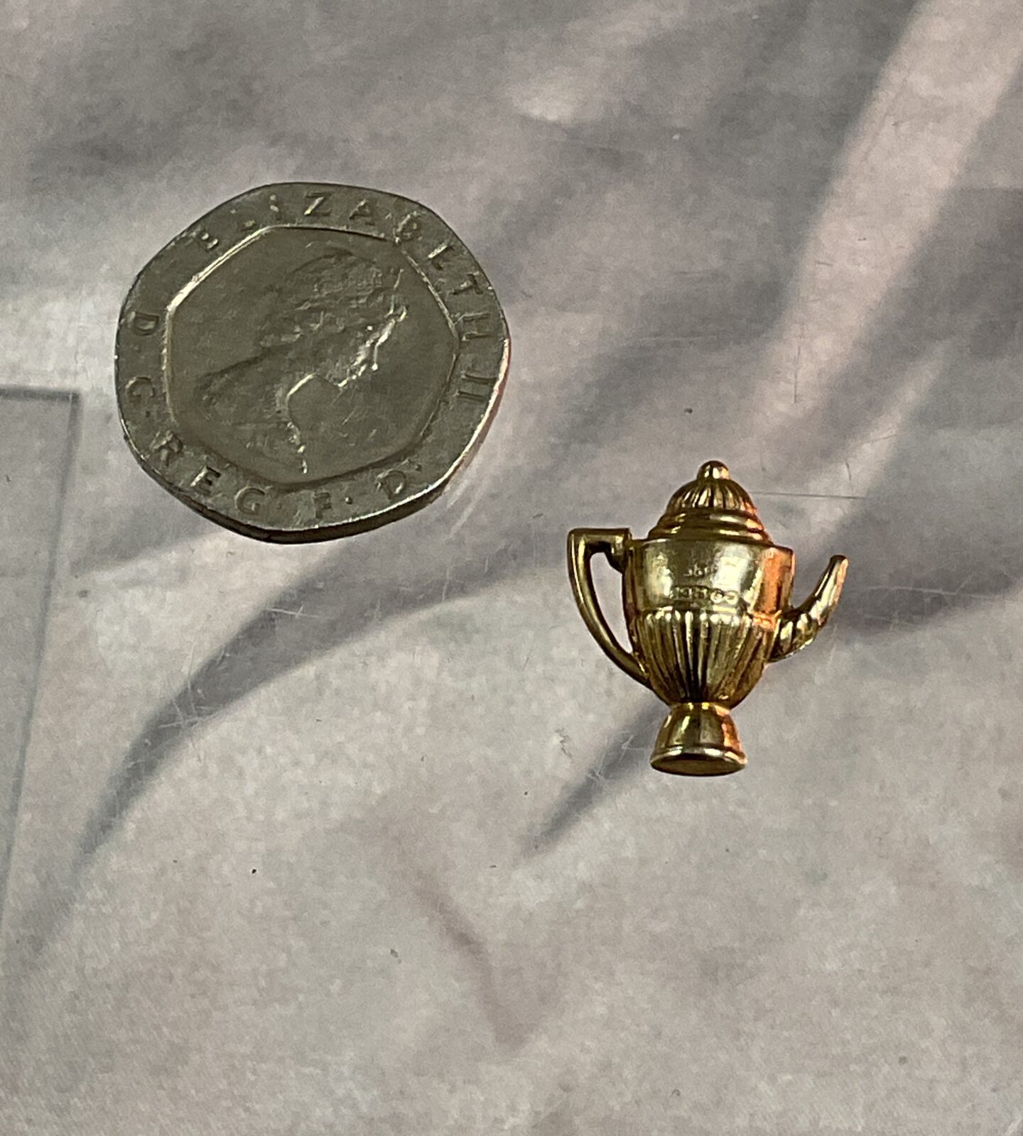 G&H 9ct Gold Teapot Charm