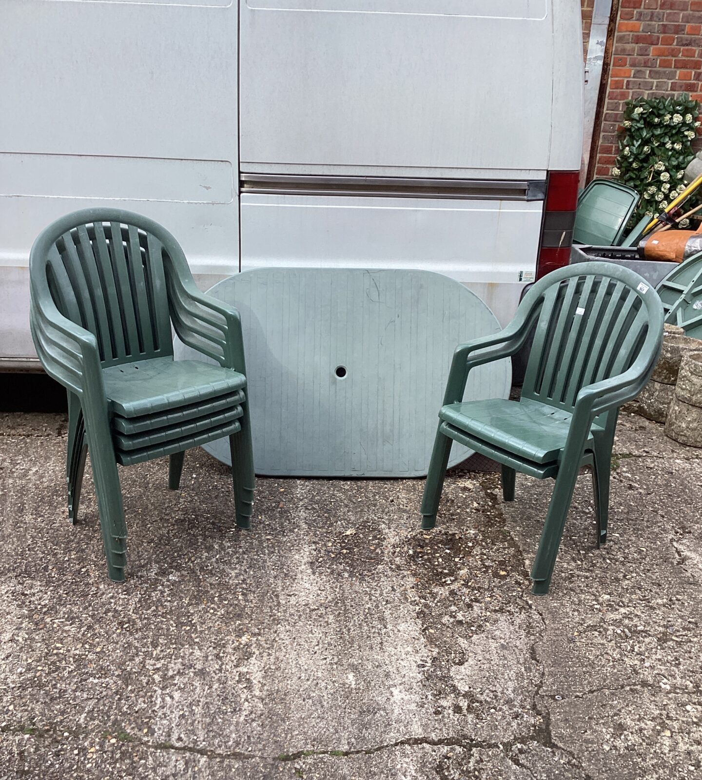 Plastic Garden Table and Six Chairs