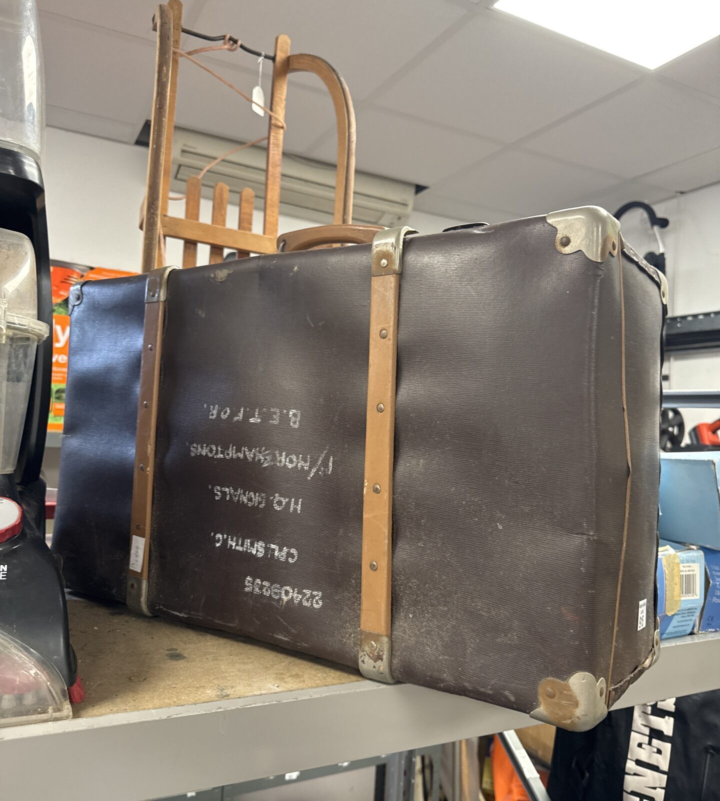 Vintage steamer trunk 28” length