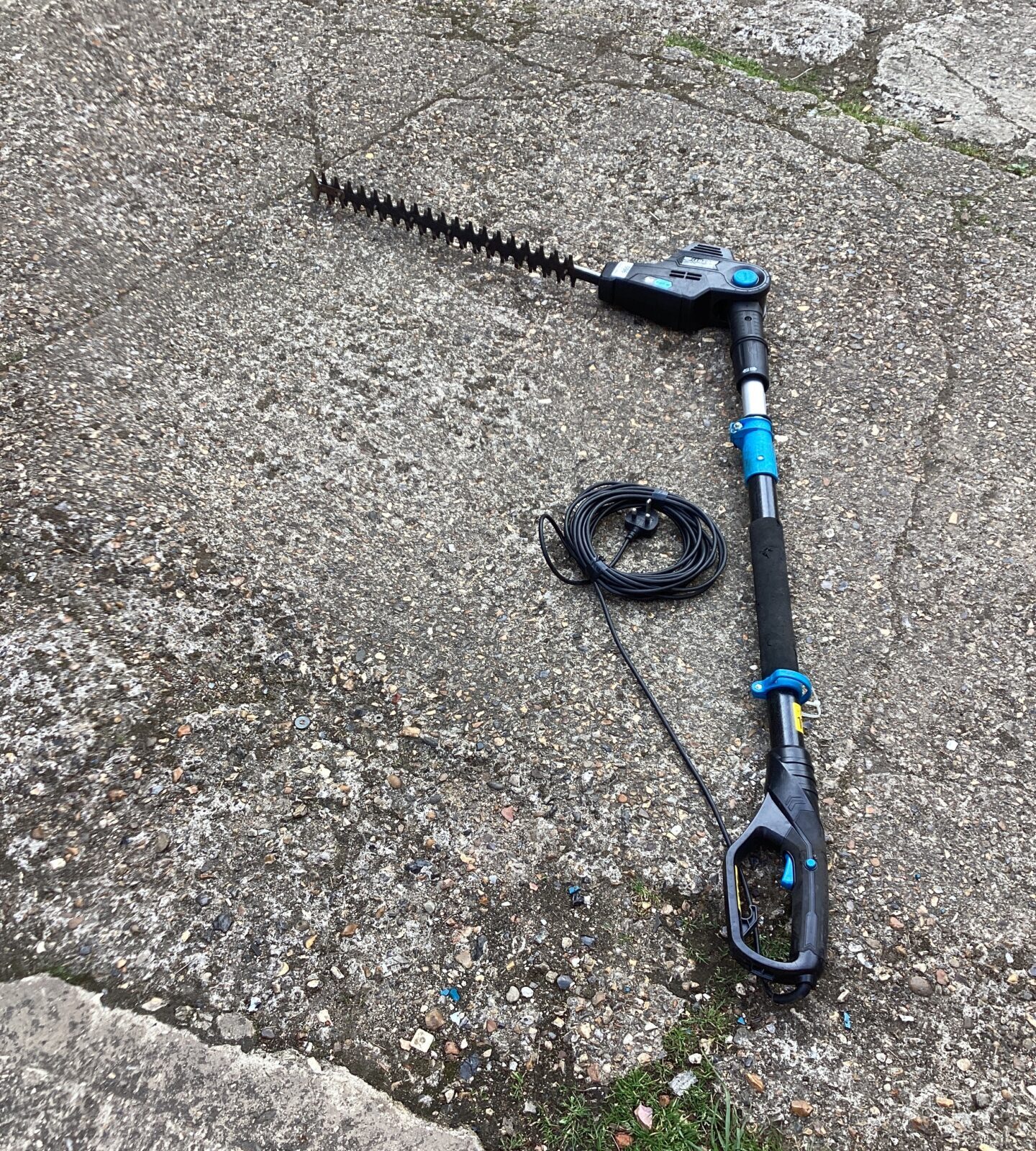 Mac Hedge Cutter sold as seen