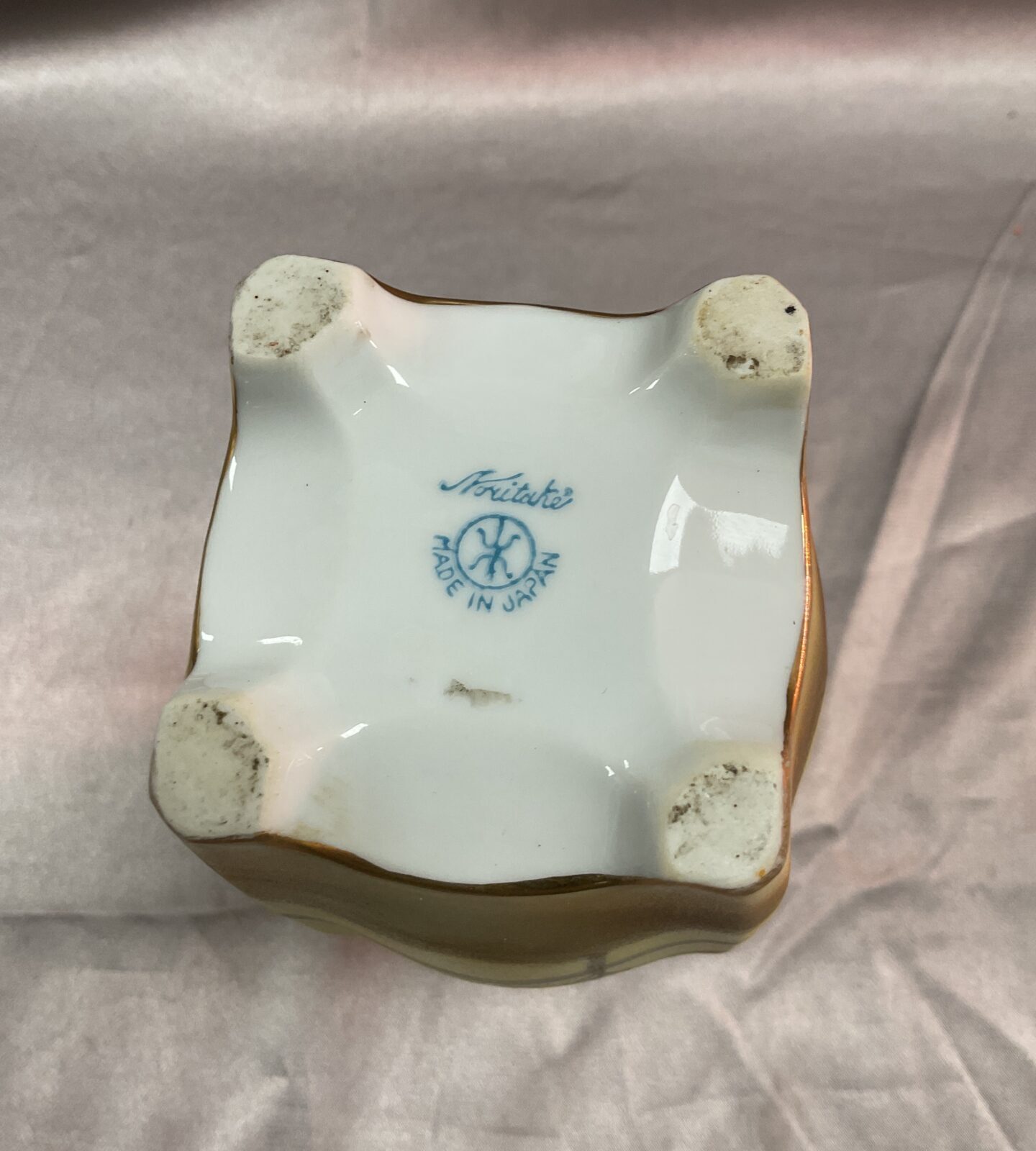 Noritake Tree in meadow Porcelain vase - Image 2