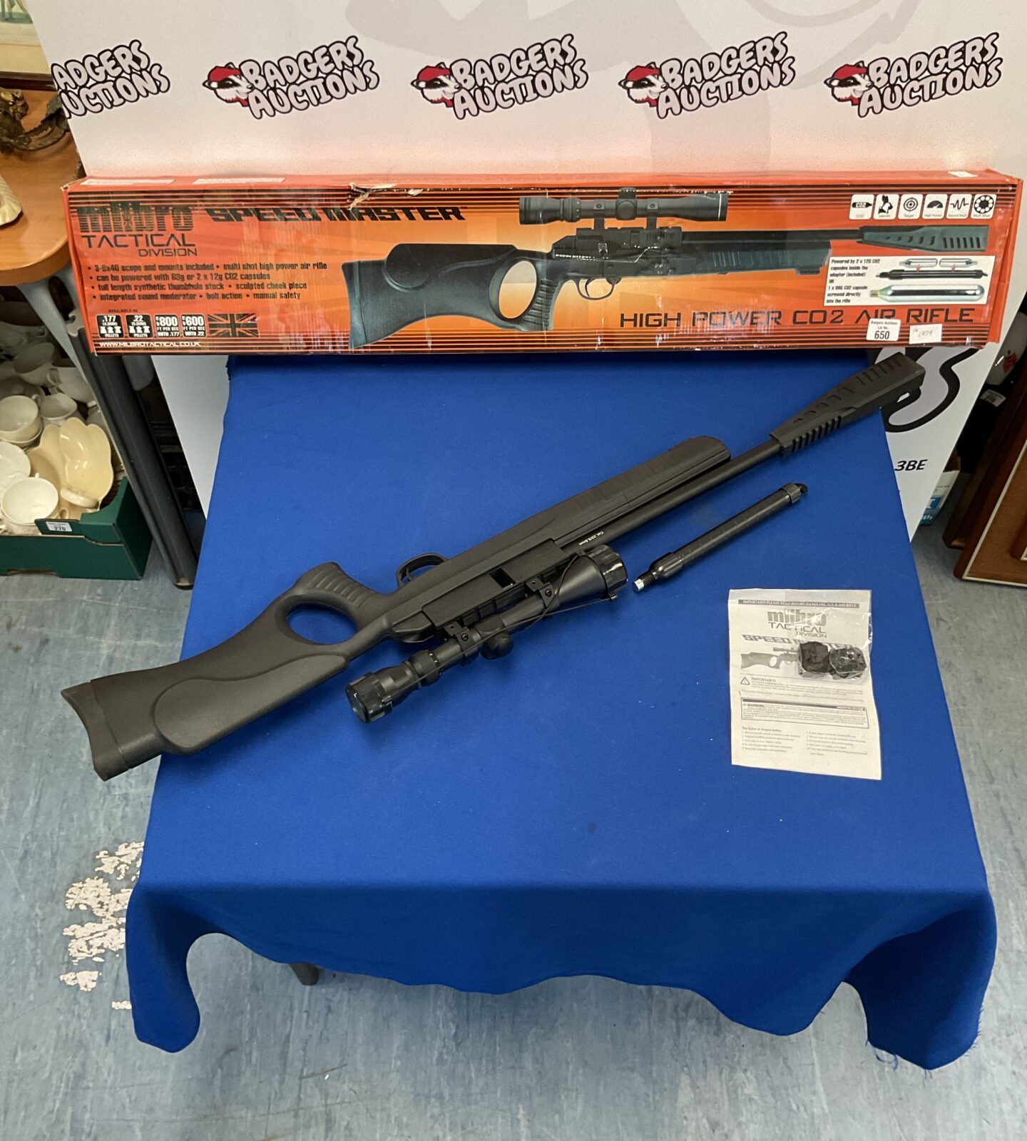 Milbro speedmaster tactical division 22cal co2, bolt action air rifle with 3-9x40 scope, magazines and co2 canister - Image 2