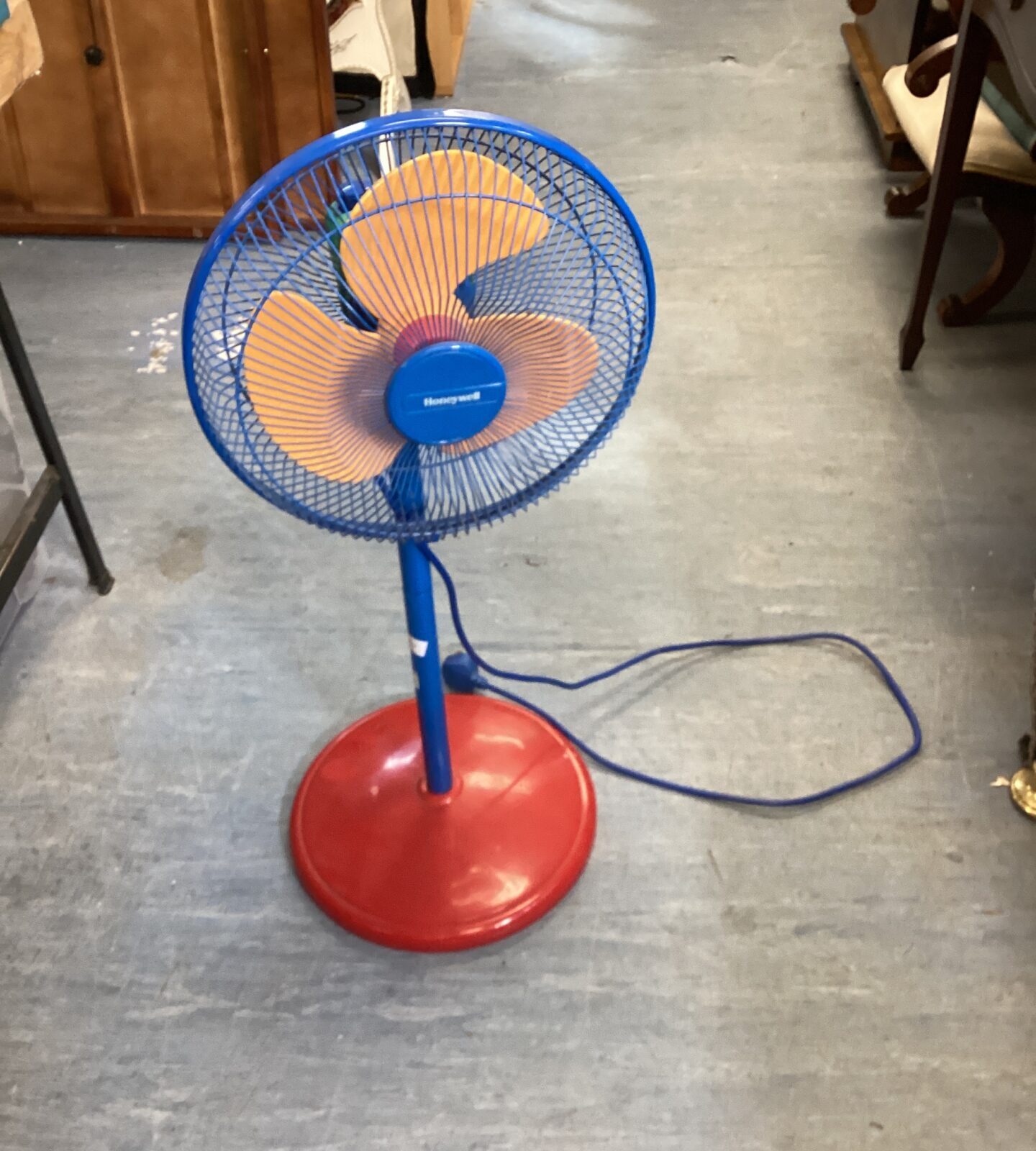 Honeywell floor standing fan