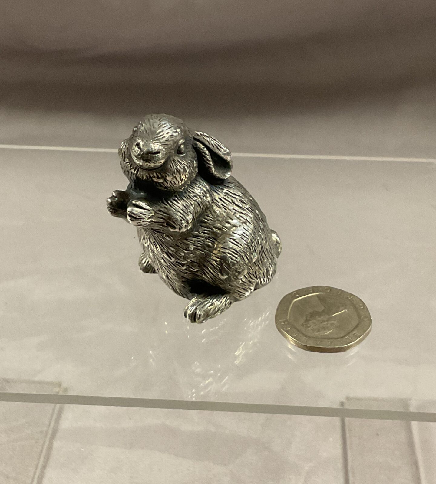 925 silver rabbit (filled)