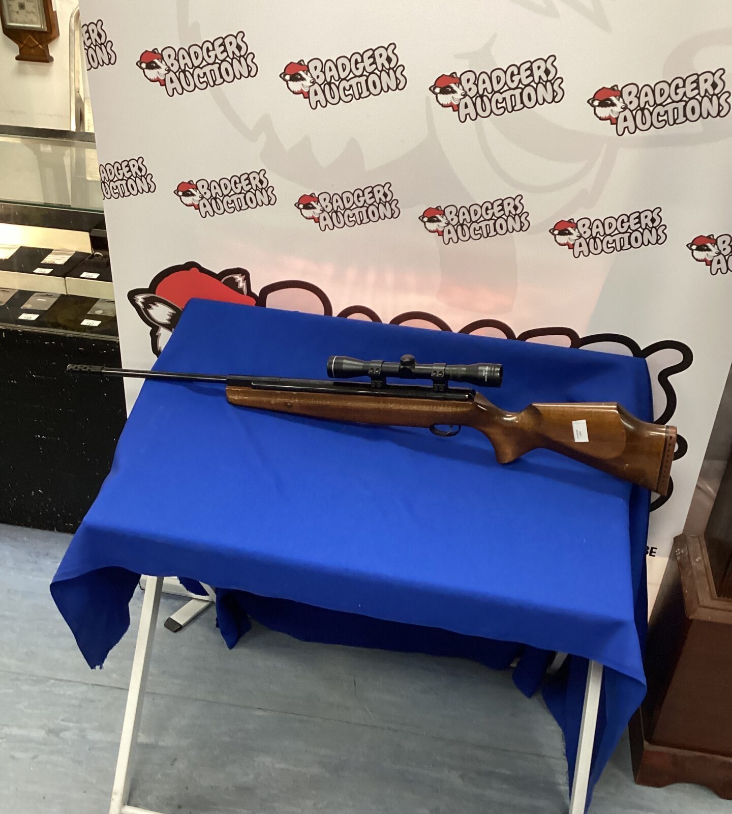 Webley Tomahawk . 22 Air Rifle With Site
