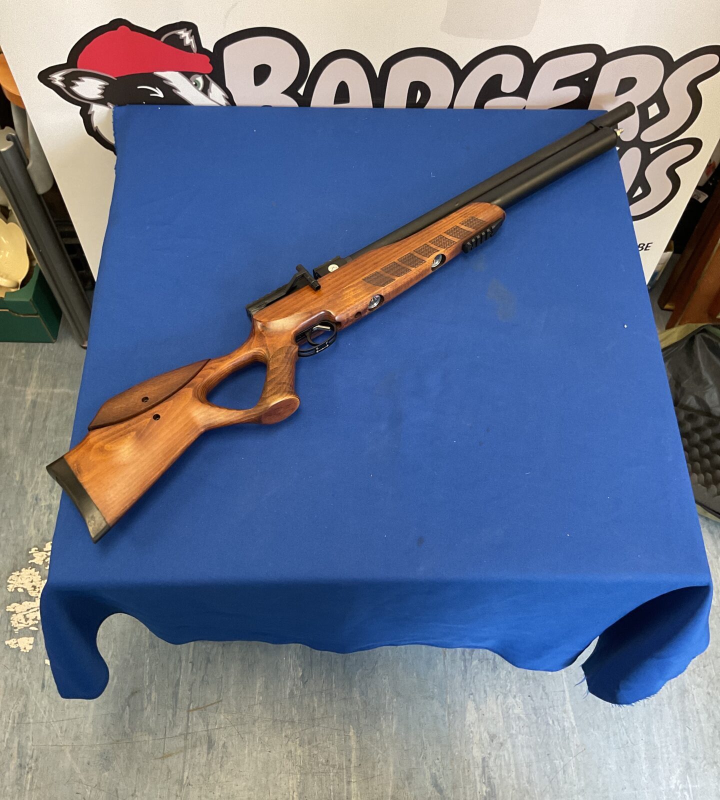 Le enfeild jts airacuda max 1.177 cal pre charged air rifle in case
