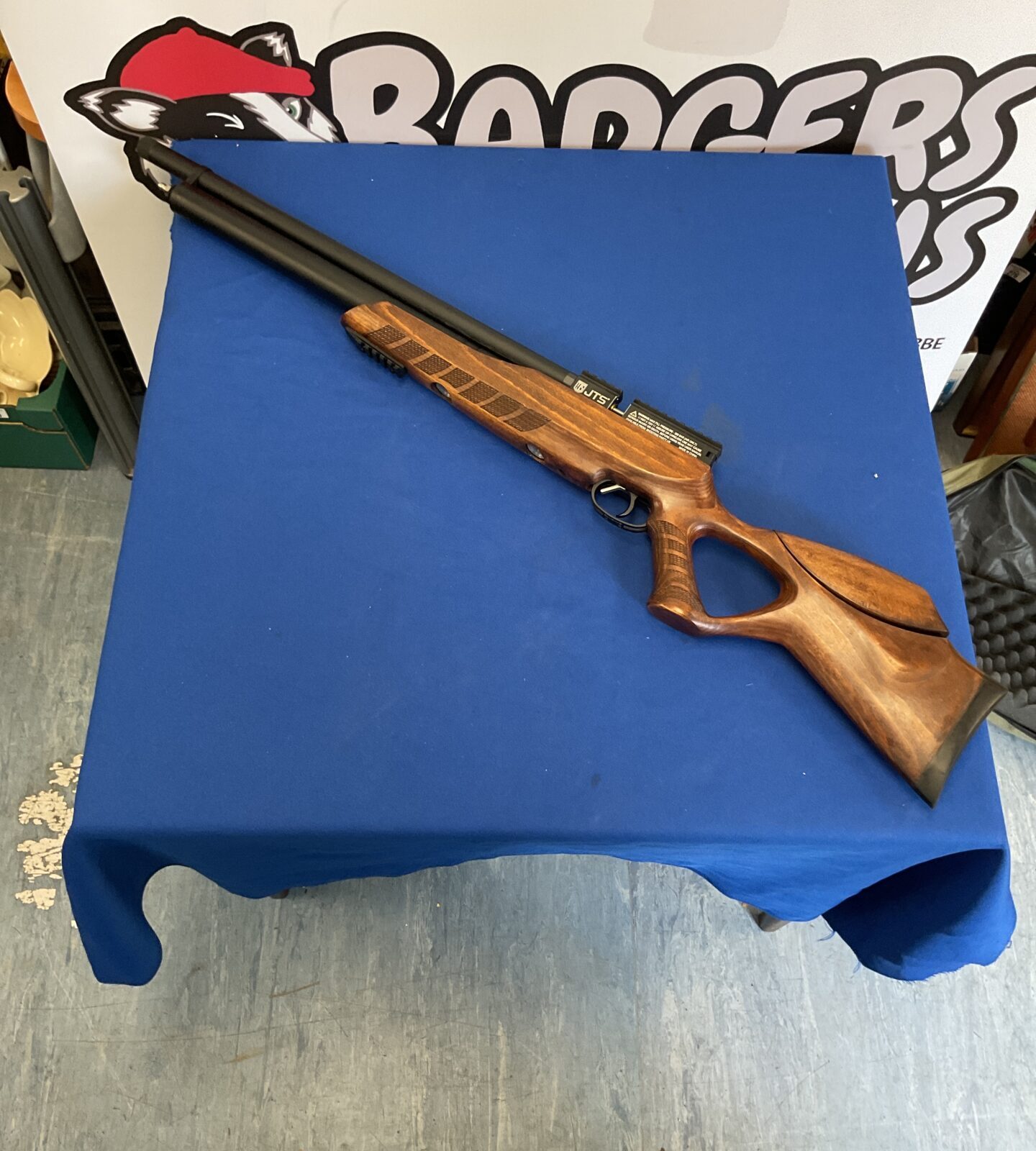 Le enfeild jts airacuda max 1.177 cal pre charged air rifle in case - Image 2