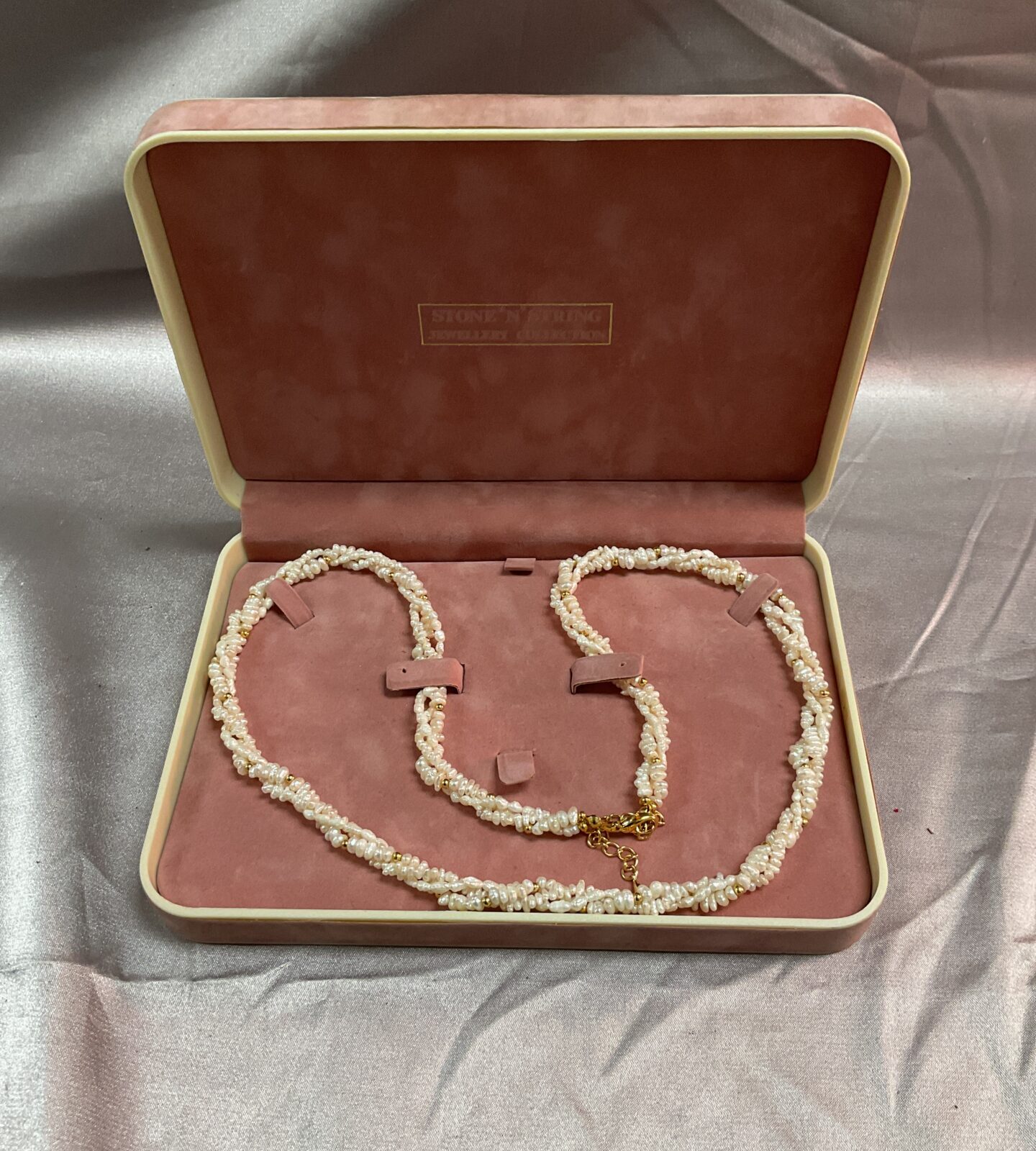Freshwater pearl necklace