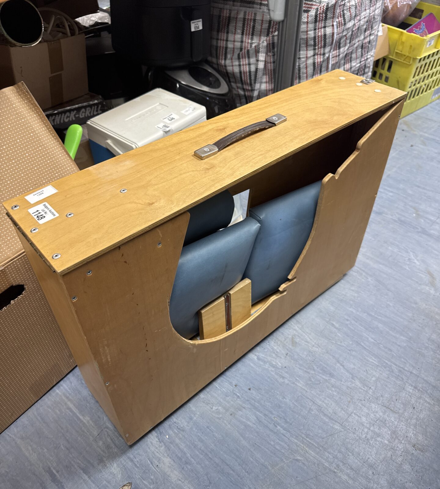 Folding massage table