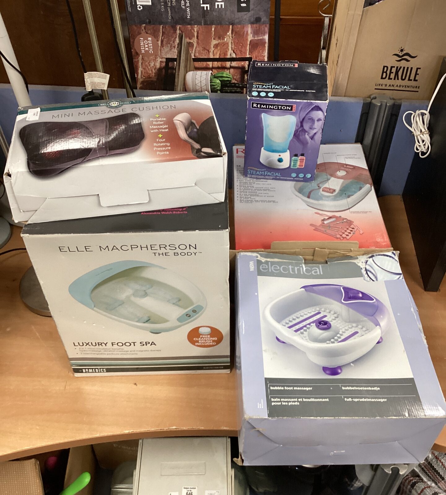 Three foot spa inc revlon with Remington steam facial & mini massage cushion