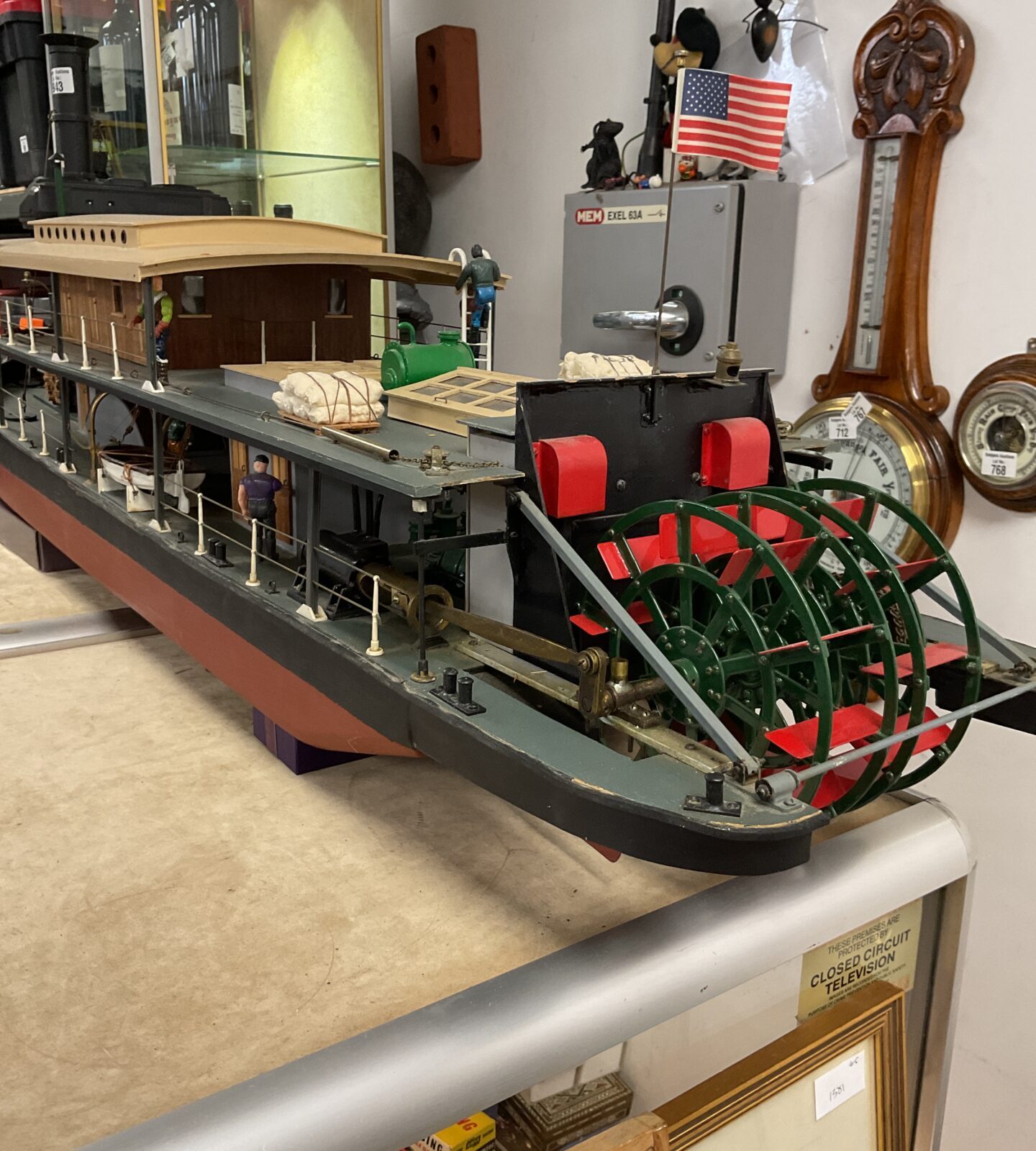 Large 50” Radio control Paddle steamer  Zulu With Controller - Image 2