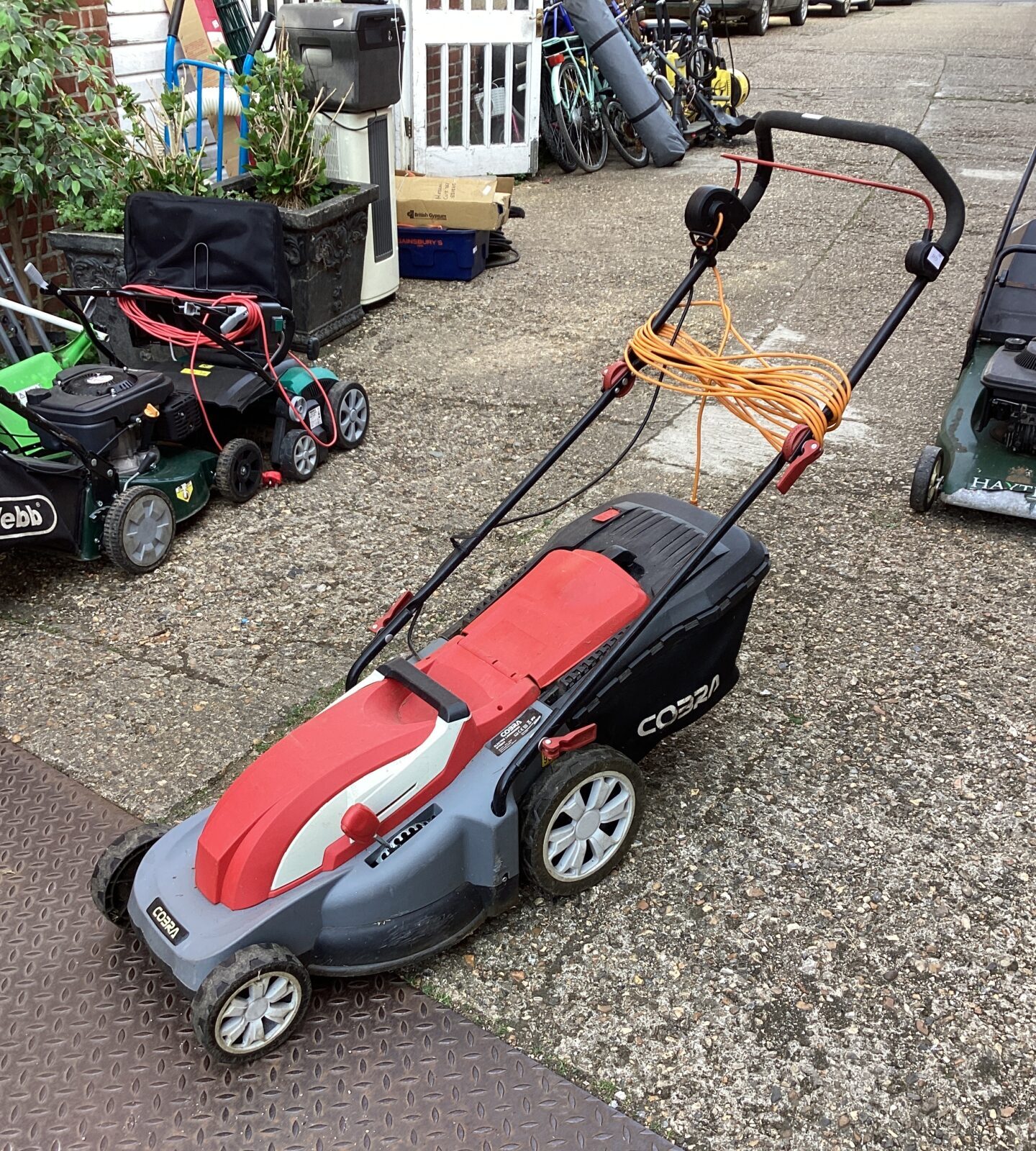 Cobra Electric lawn mower