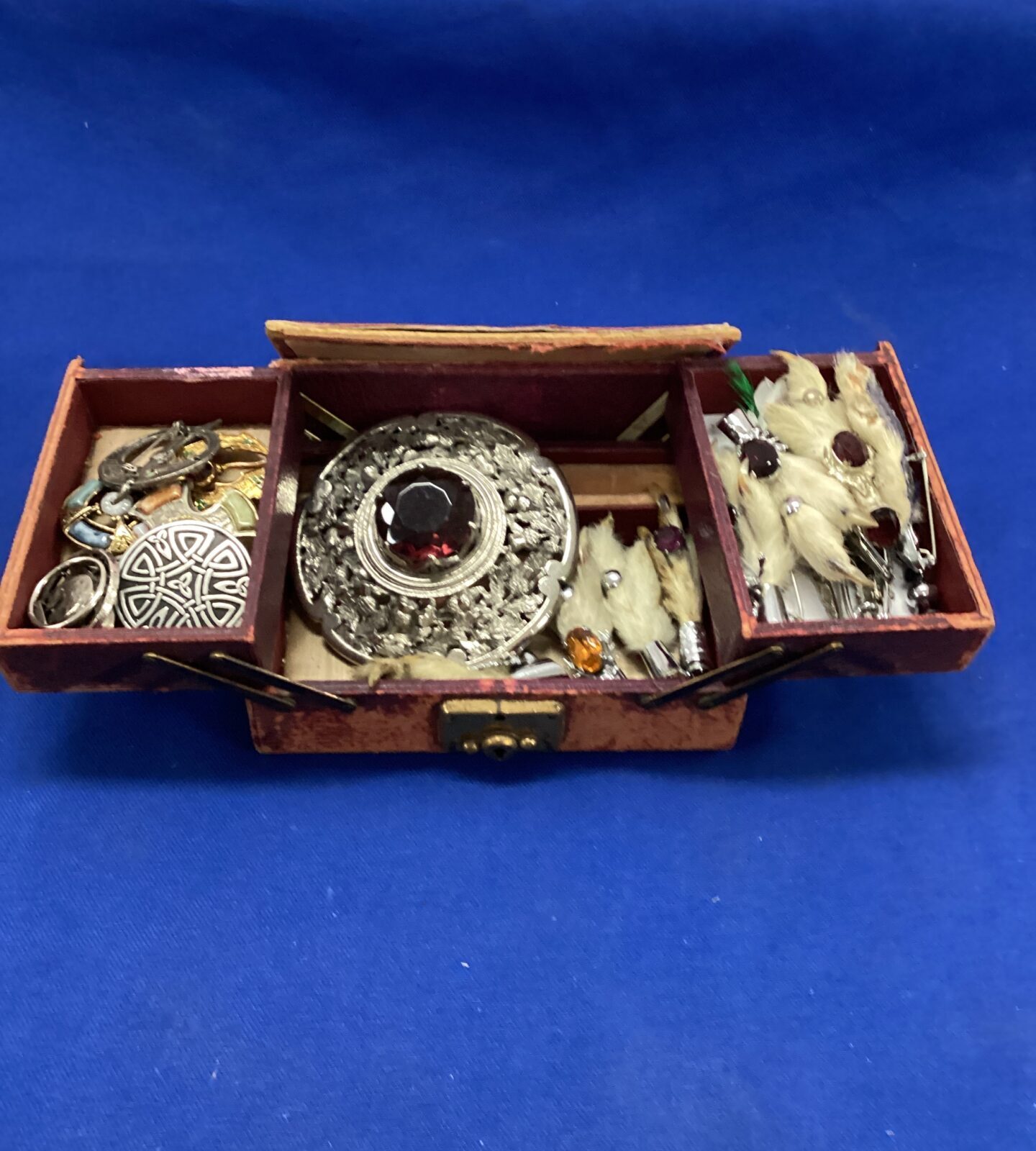 box if scottish broches