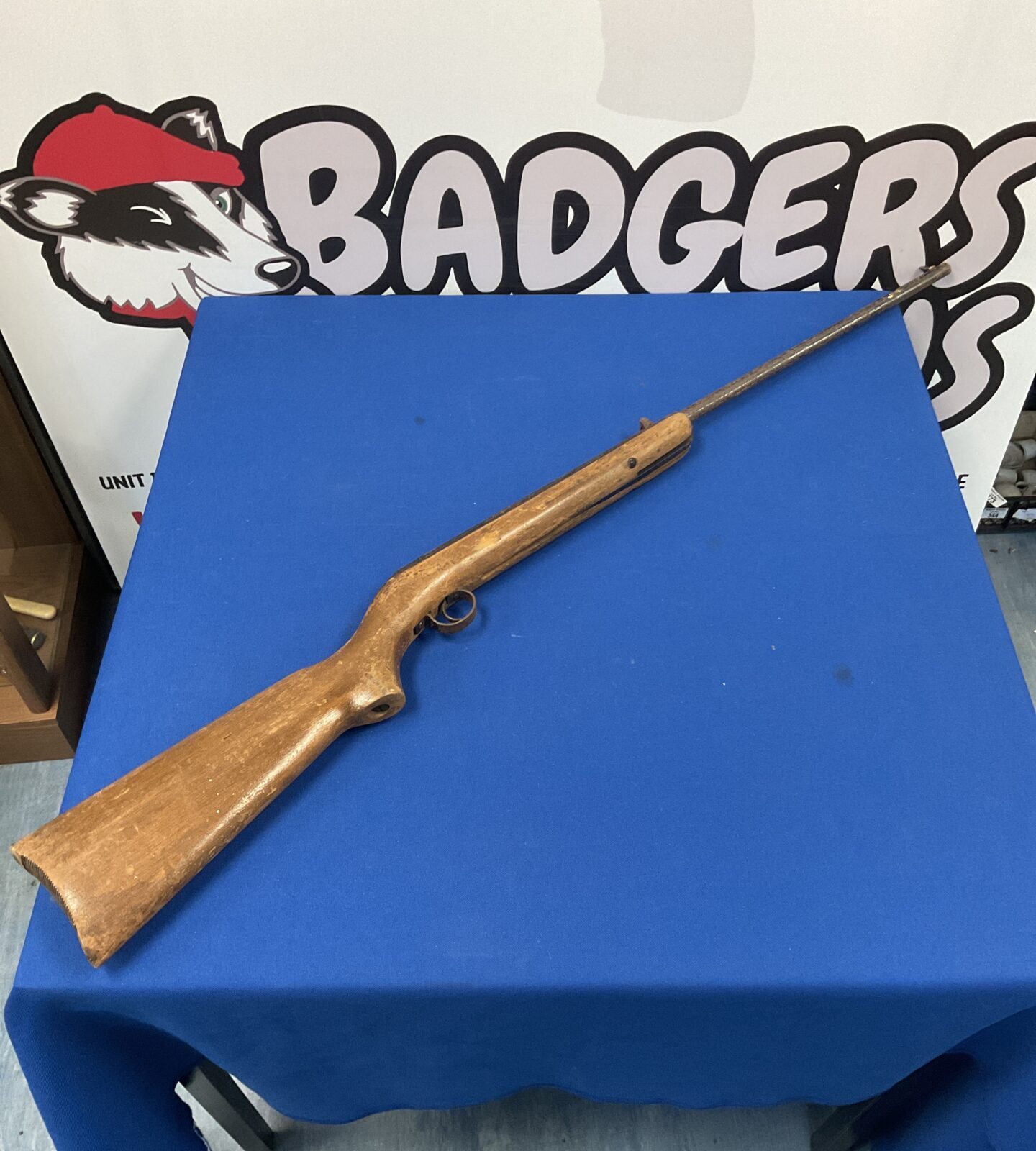 Vintage sir rifle for restoration