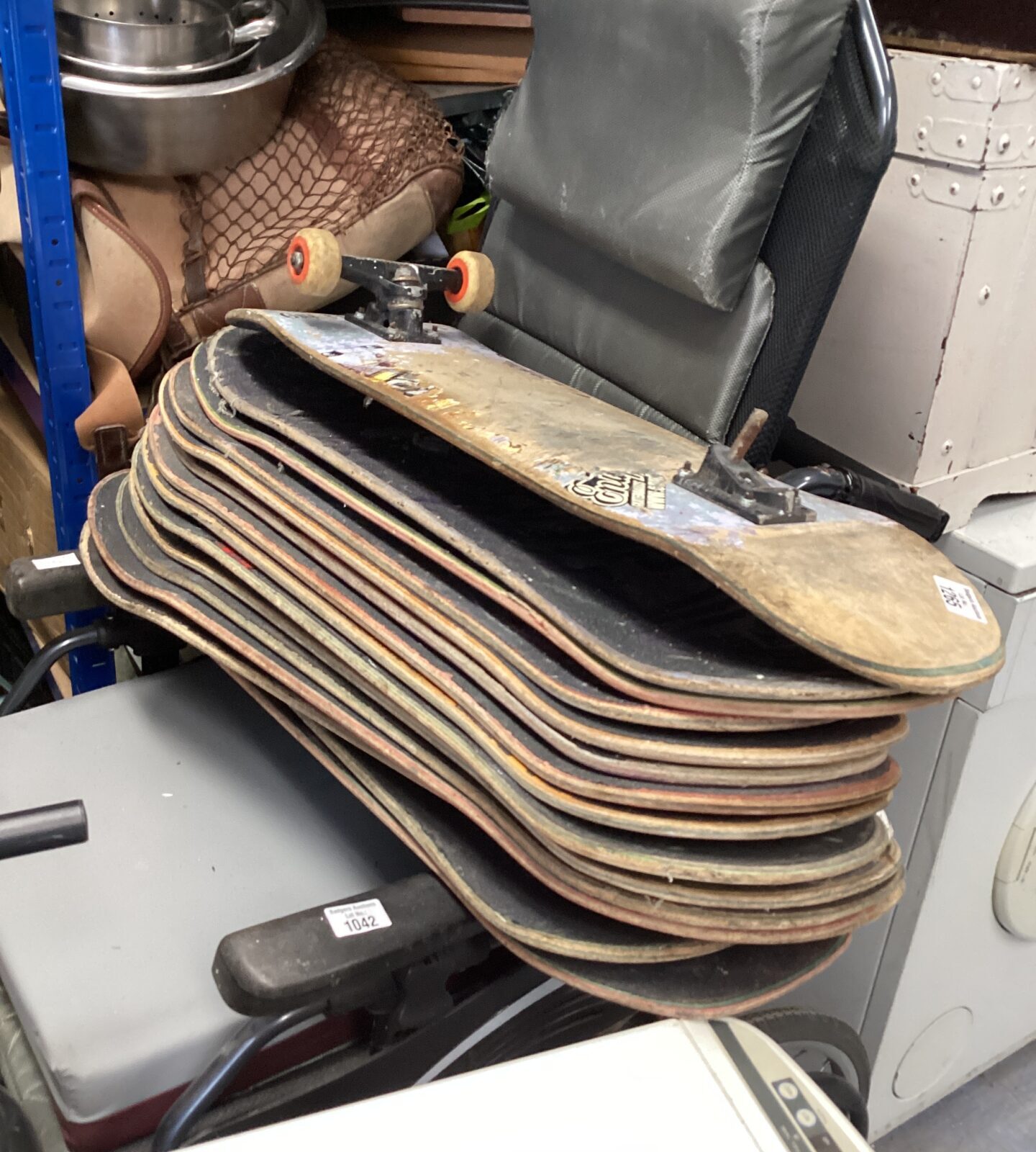 Quantity of skateboard planks