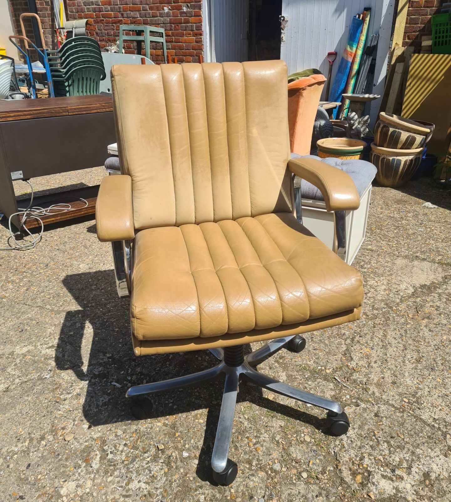 Verco 1970s Chrome And Tan Leather Swivel Chair
