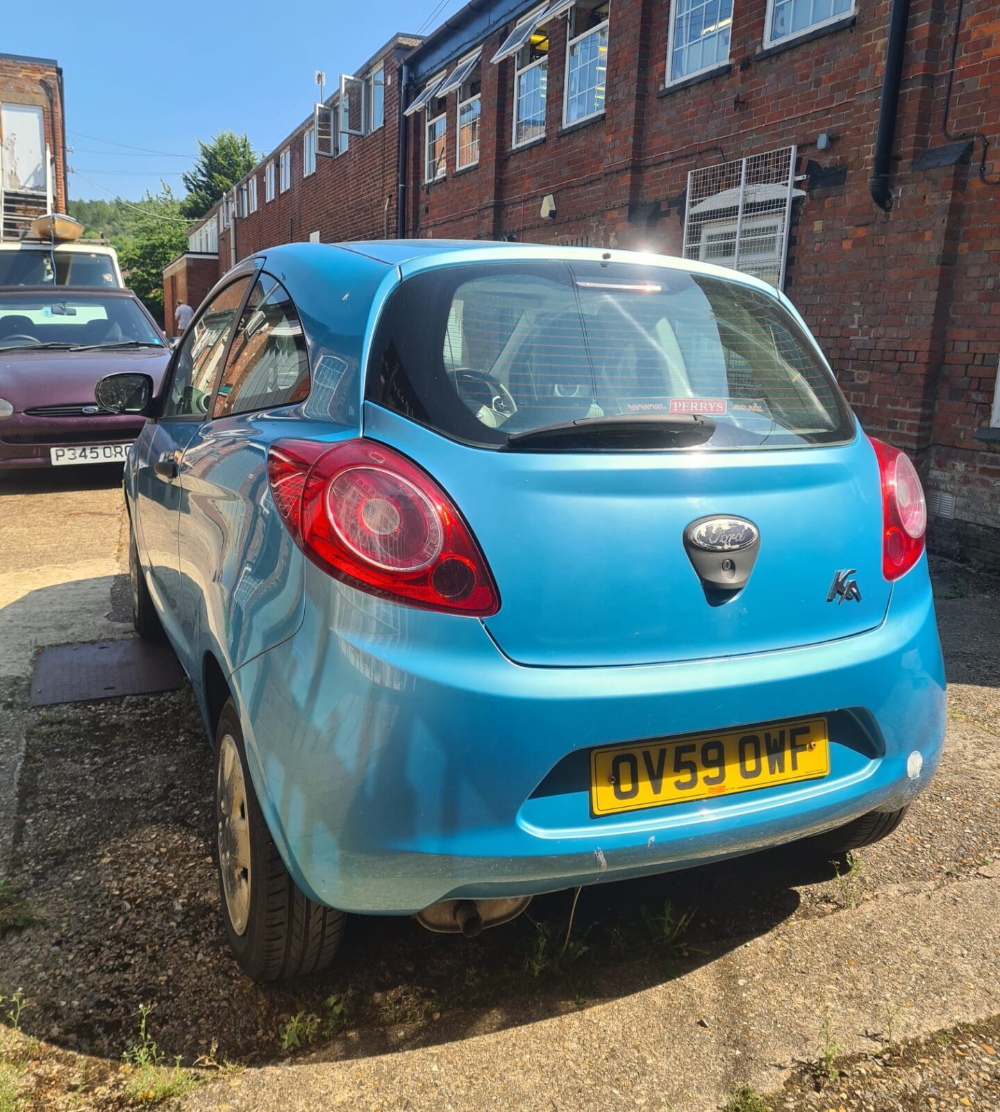 Ford KA Studio  1242cc 2009  mot nov 30th  £30 road tax ulez exempt 51 kW 93k miles Some Service history - Image 2