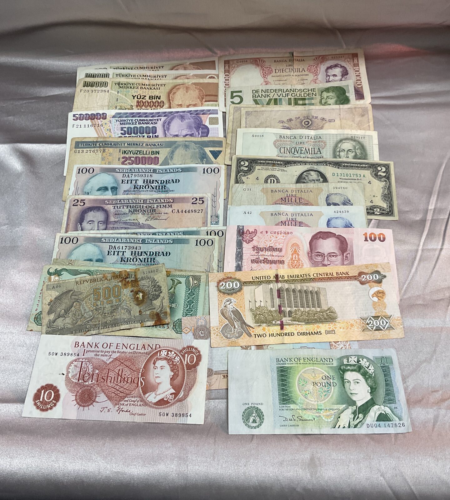 Collection of assorted banknotes