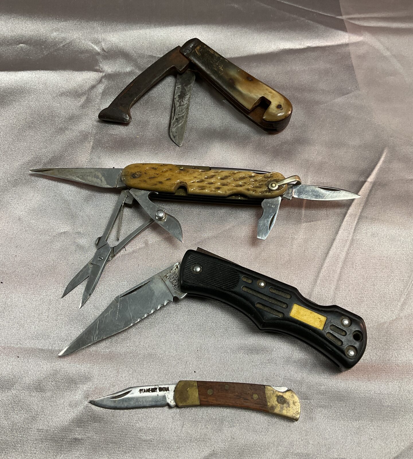 Four vintage pocket knives