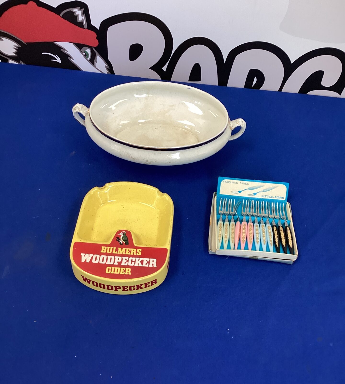 Vintage woodpecker Cide Ash tray with other items