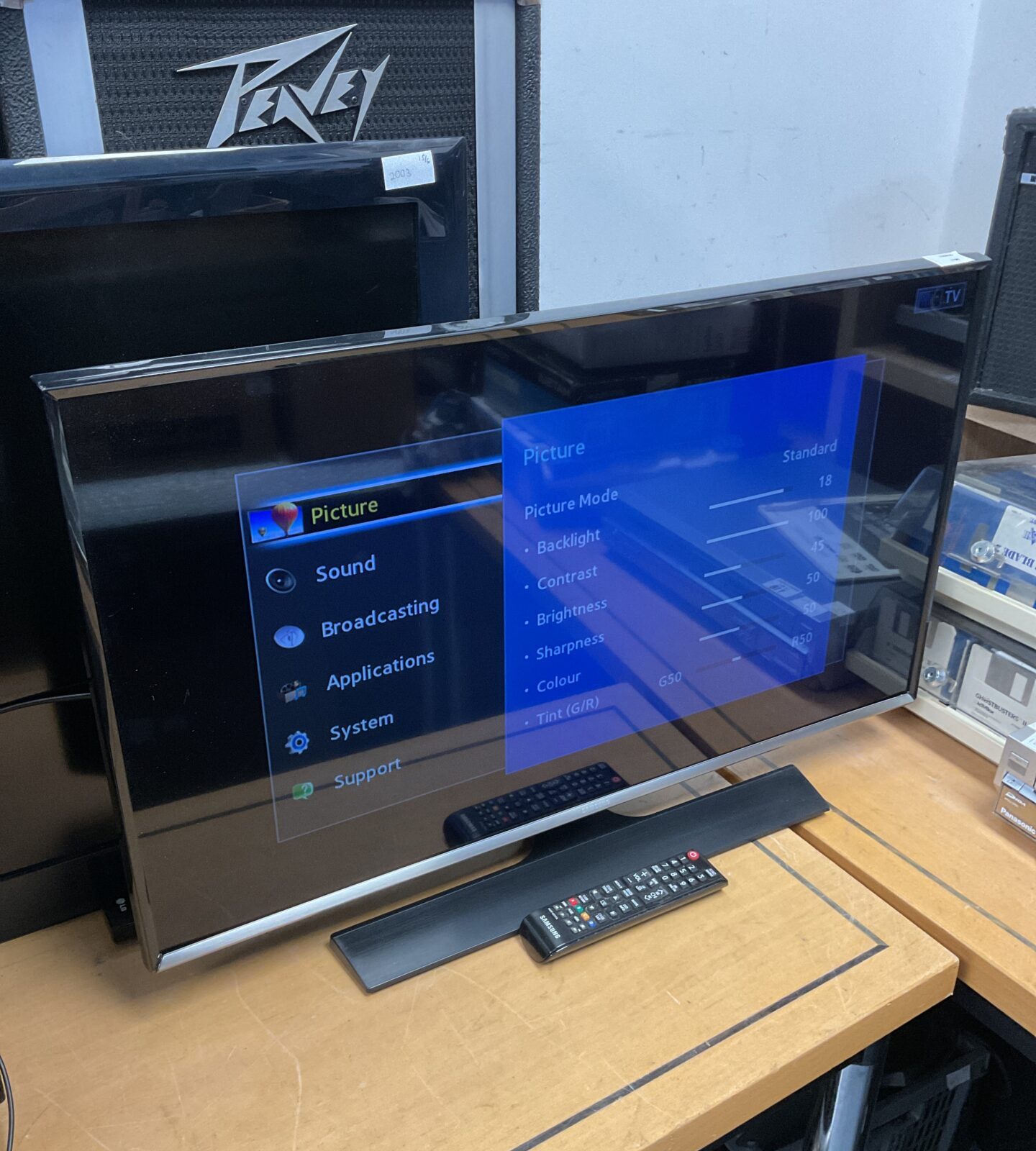Samsung 32” lcd hd tv working with remote