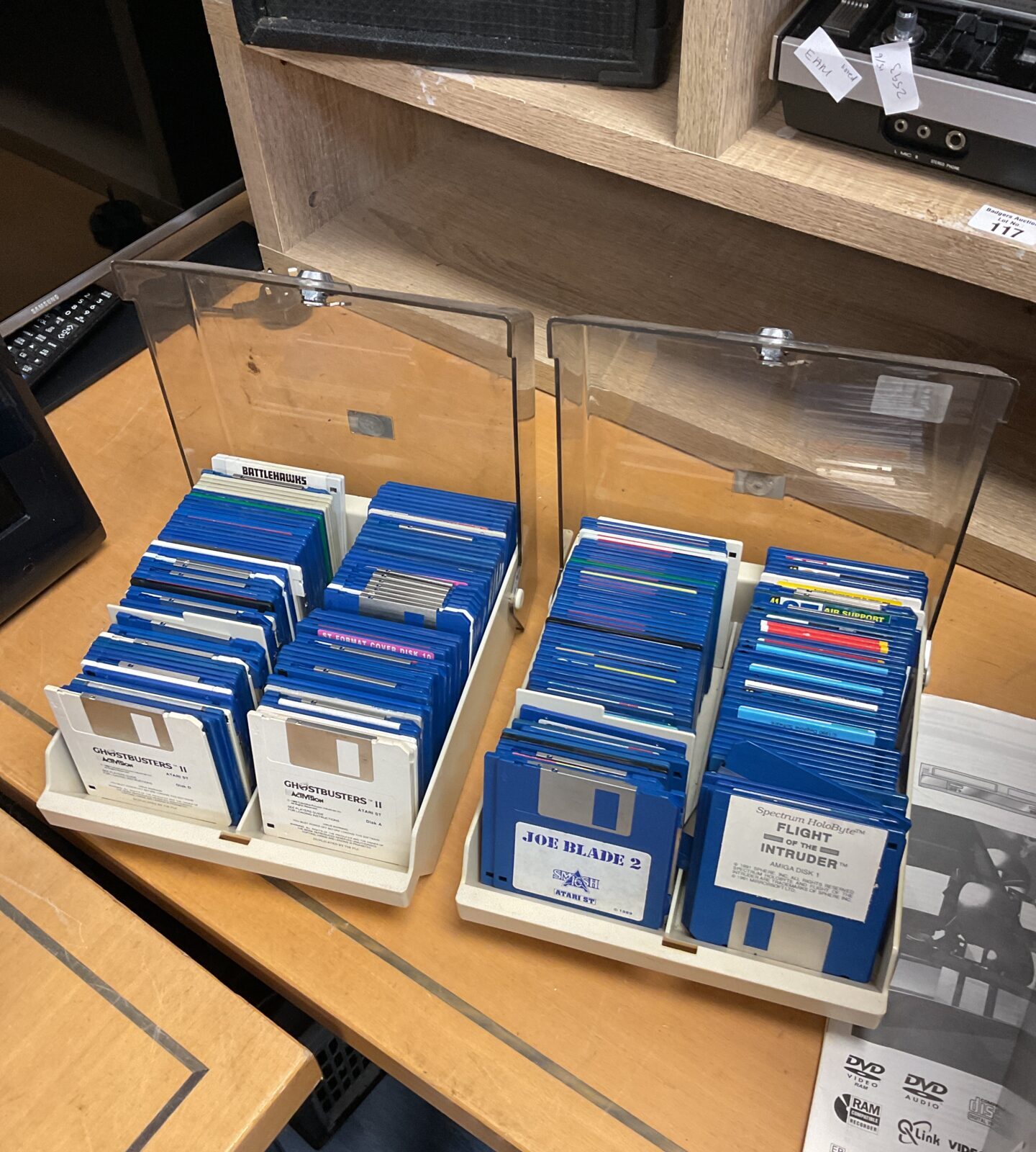Large collection of atari st floppy disc games & software
