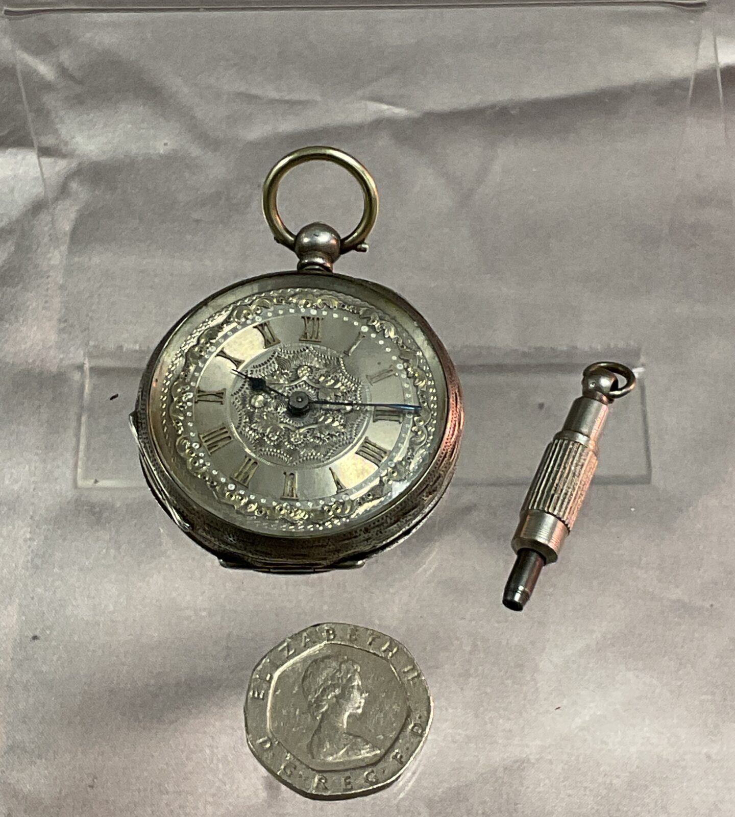 800 Silver Ladies pocket watch with key