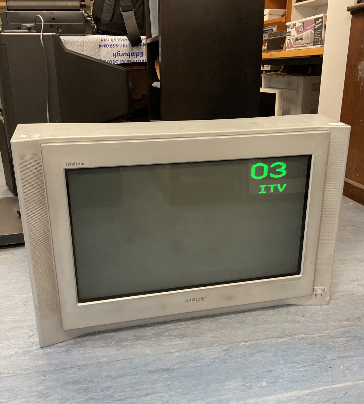 Sony trinitron 26” crt tv working