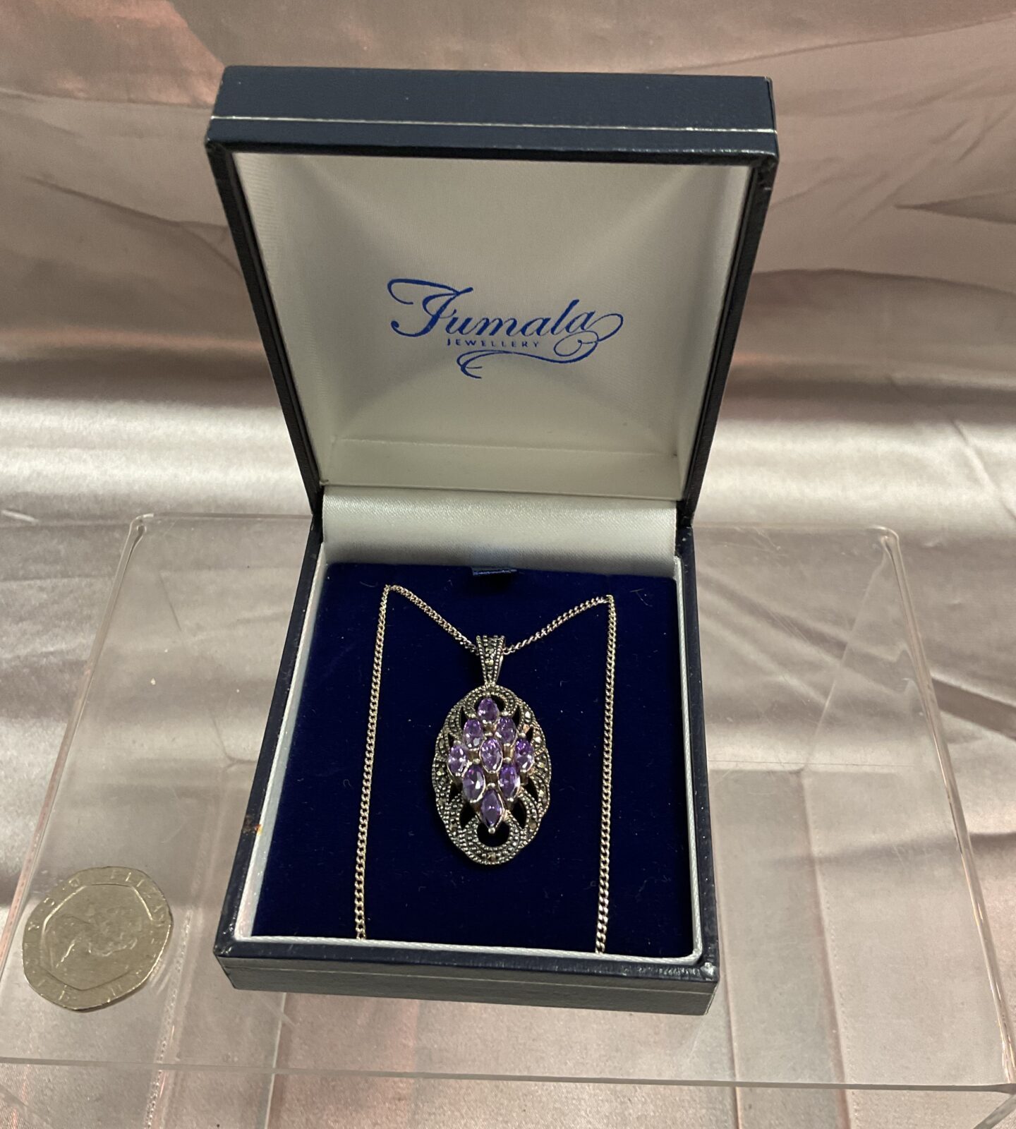 amethyst pendant neclace silver mounted pendant chain has indistiguishable marked