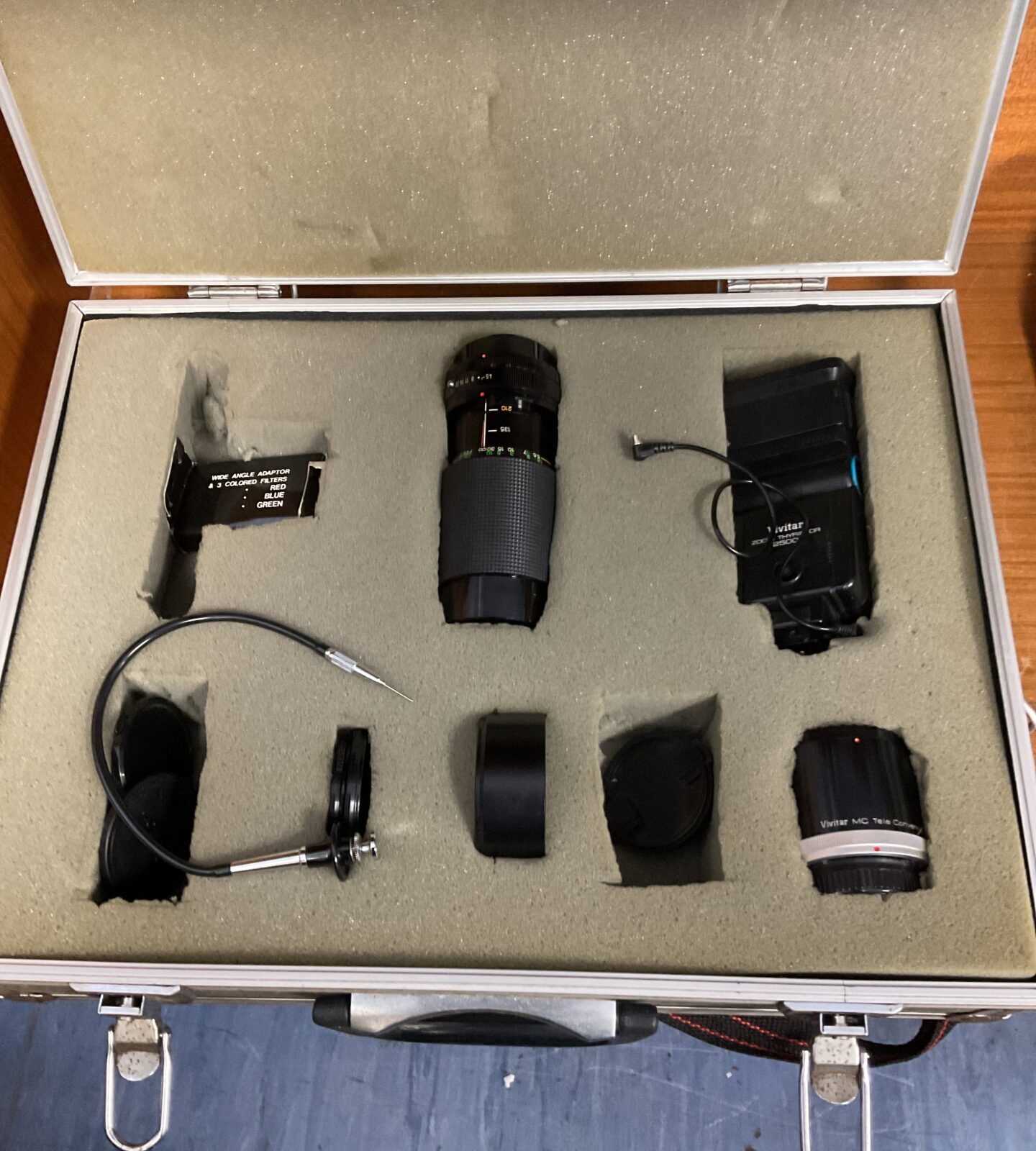 Aluminium case of camera accessories including lenses