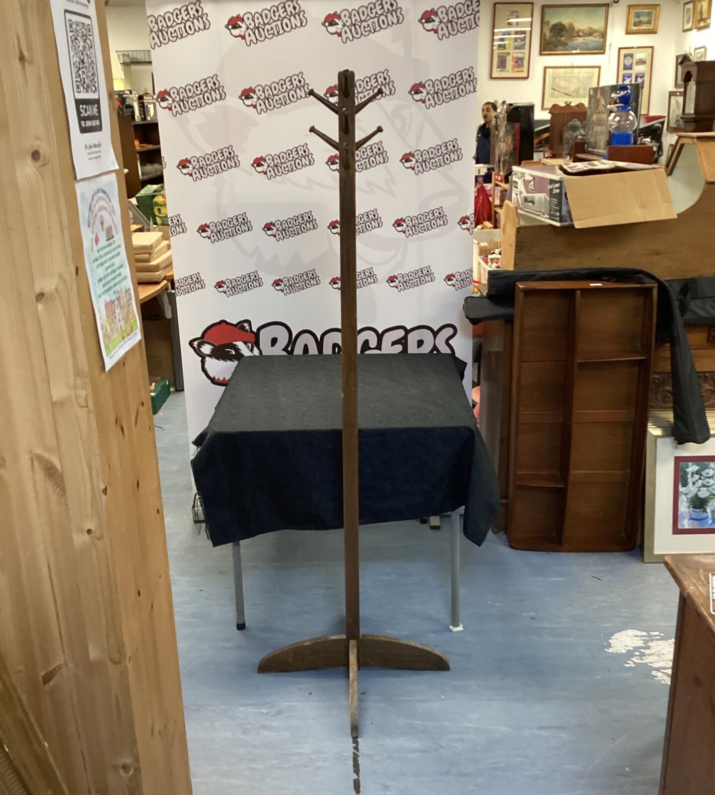 Wooden floor standing coat stand
